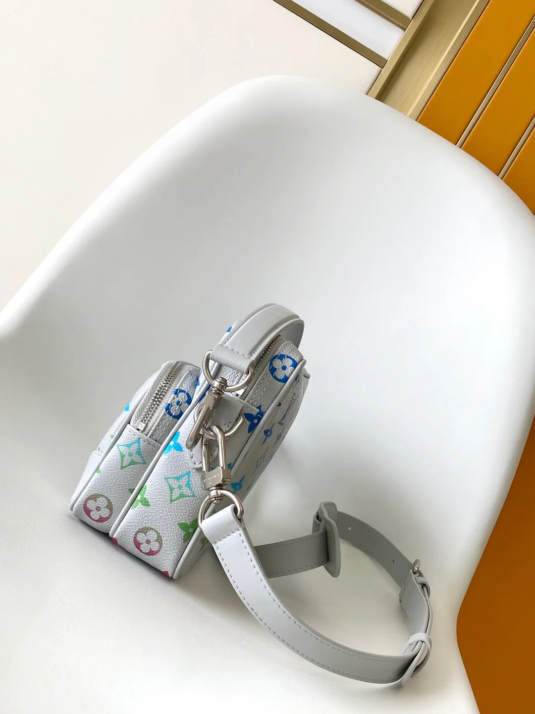 Классические Сумки Женские Louis Vuitton 11185393