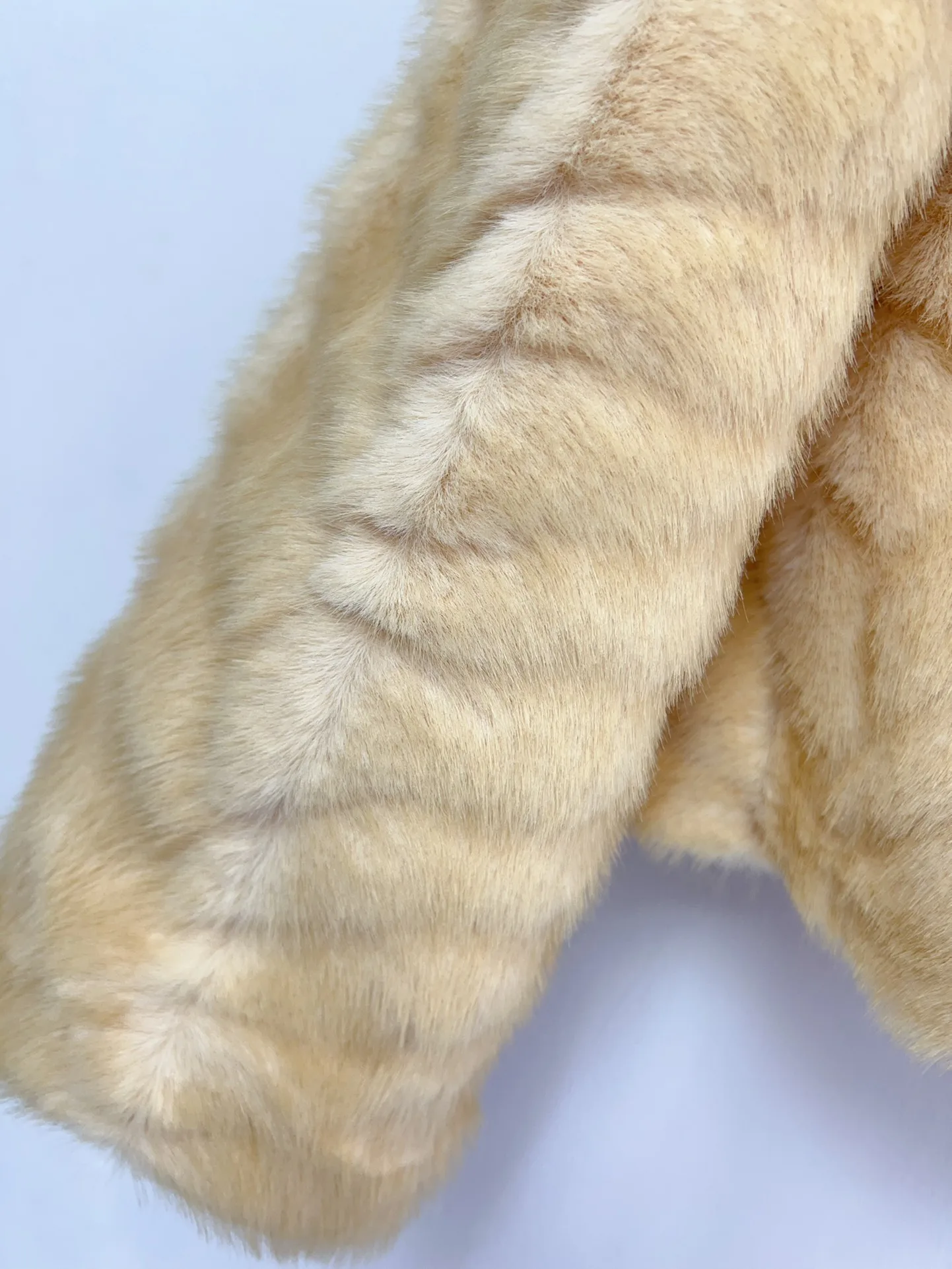 Шубы Женские Fendi 856082