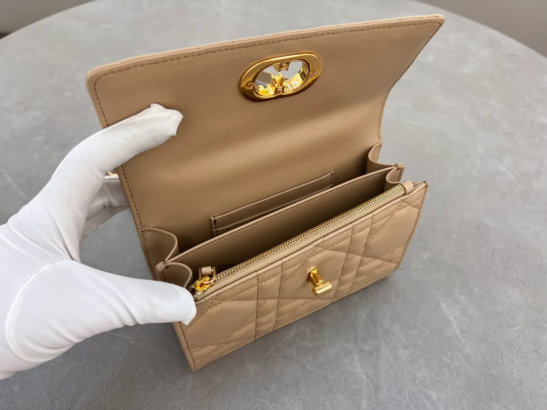 Сумки На Ремне Женские Christian Dior 293082