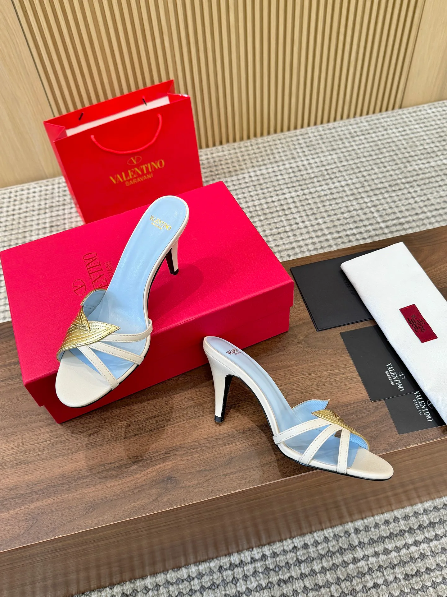 Босоножки Женские Valentino 9737240