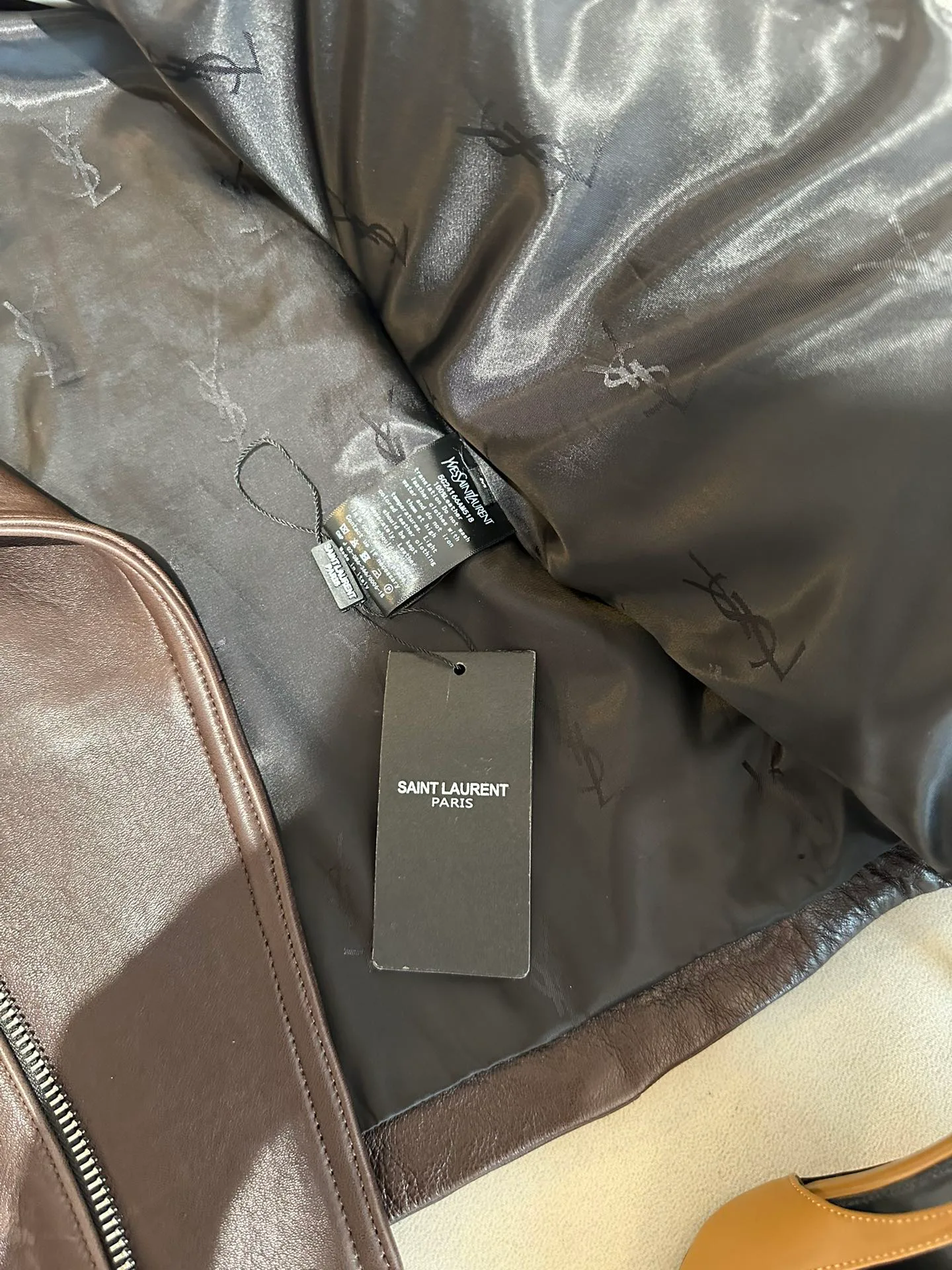 Кожаные Куртки И Дублёнки Женские Saint Laurent 11679706