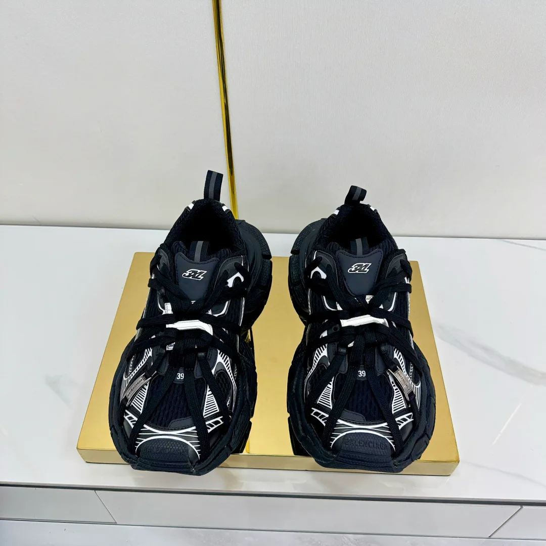 Кроссовки Женские Balenciaga 11165628