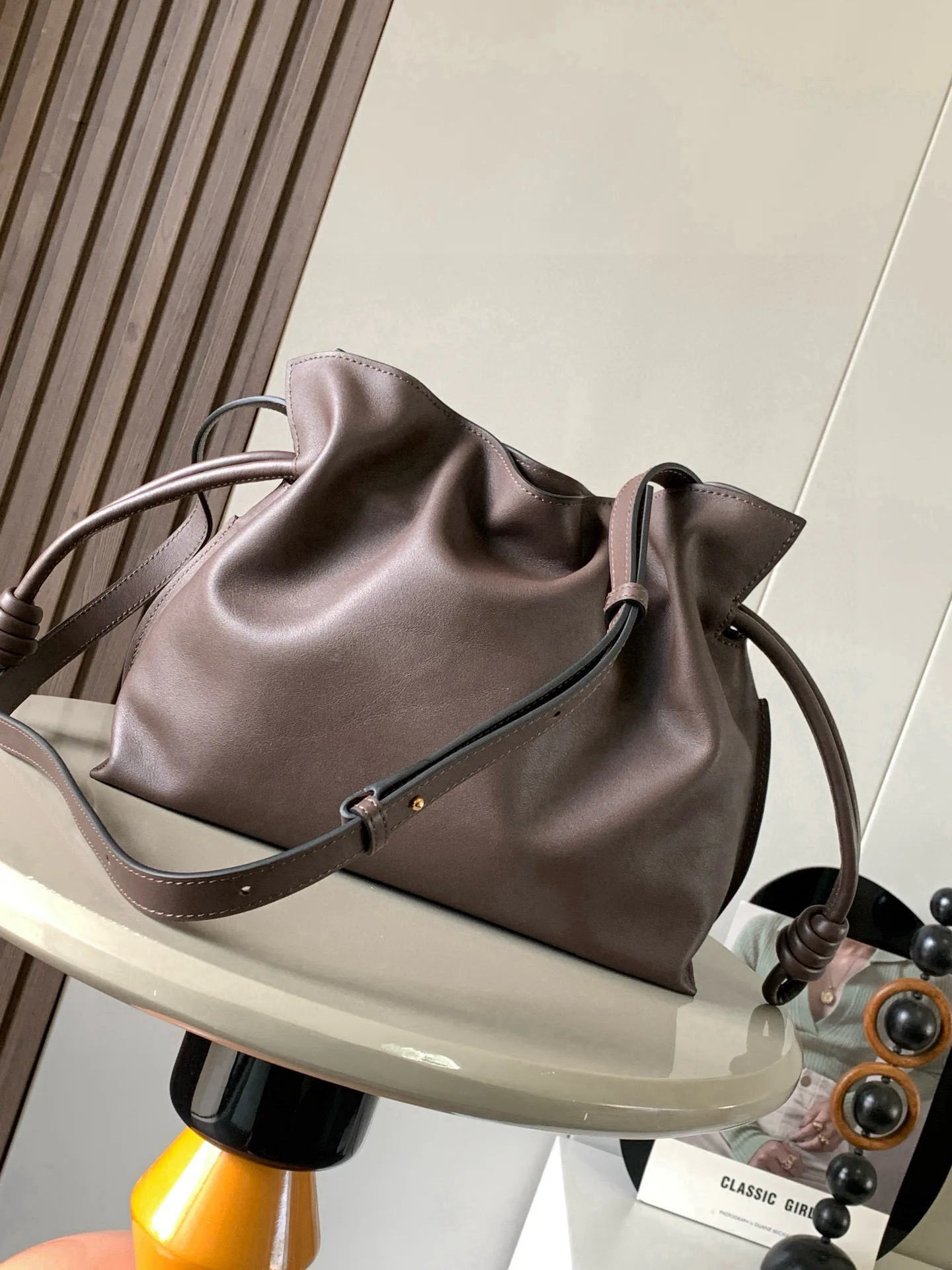 Классические Сумки Женские Loewe 10823944