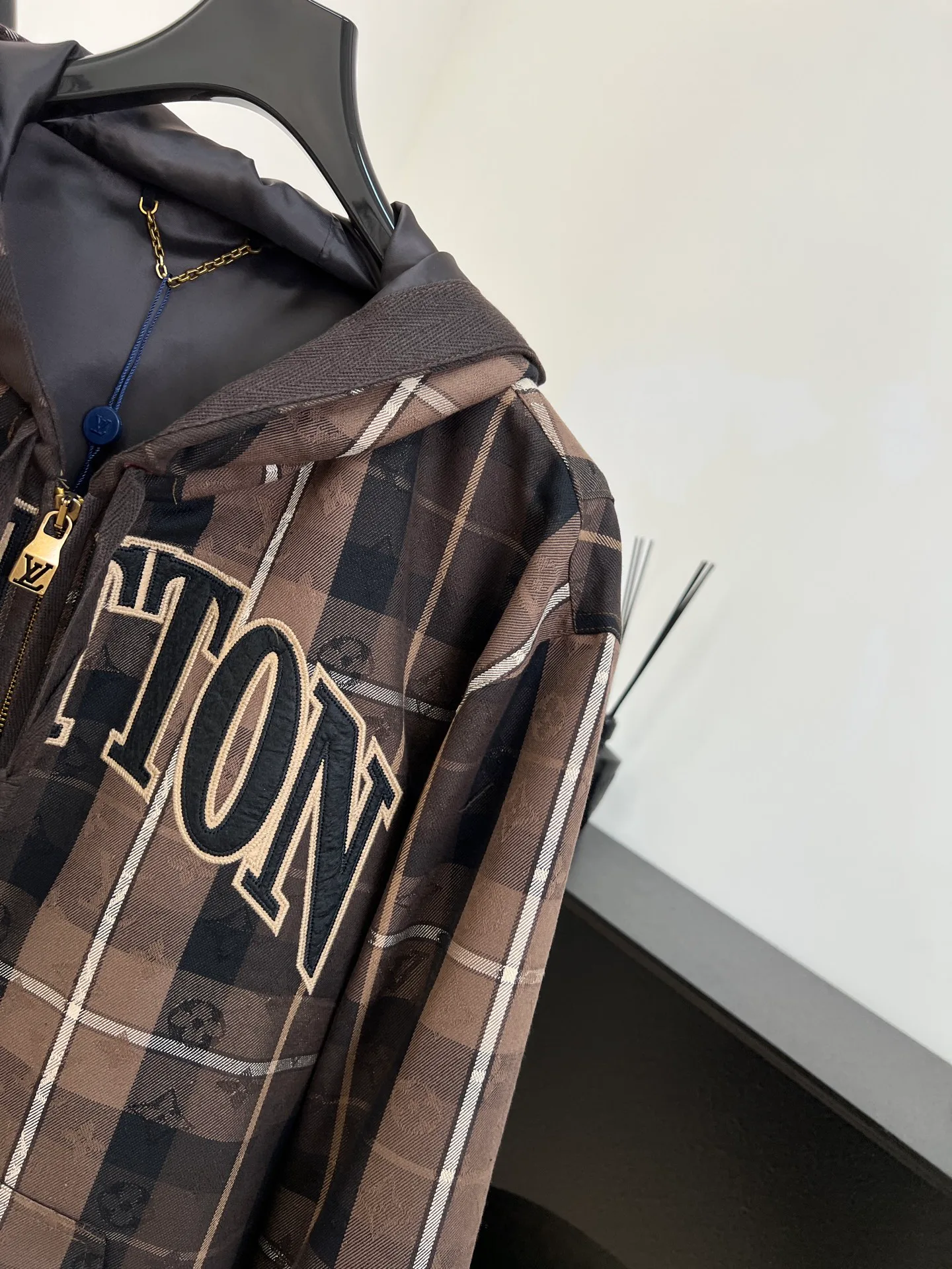 Куртки И Пуховики Мужские Louis Vuitton 1628828