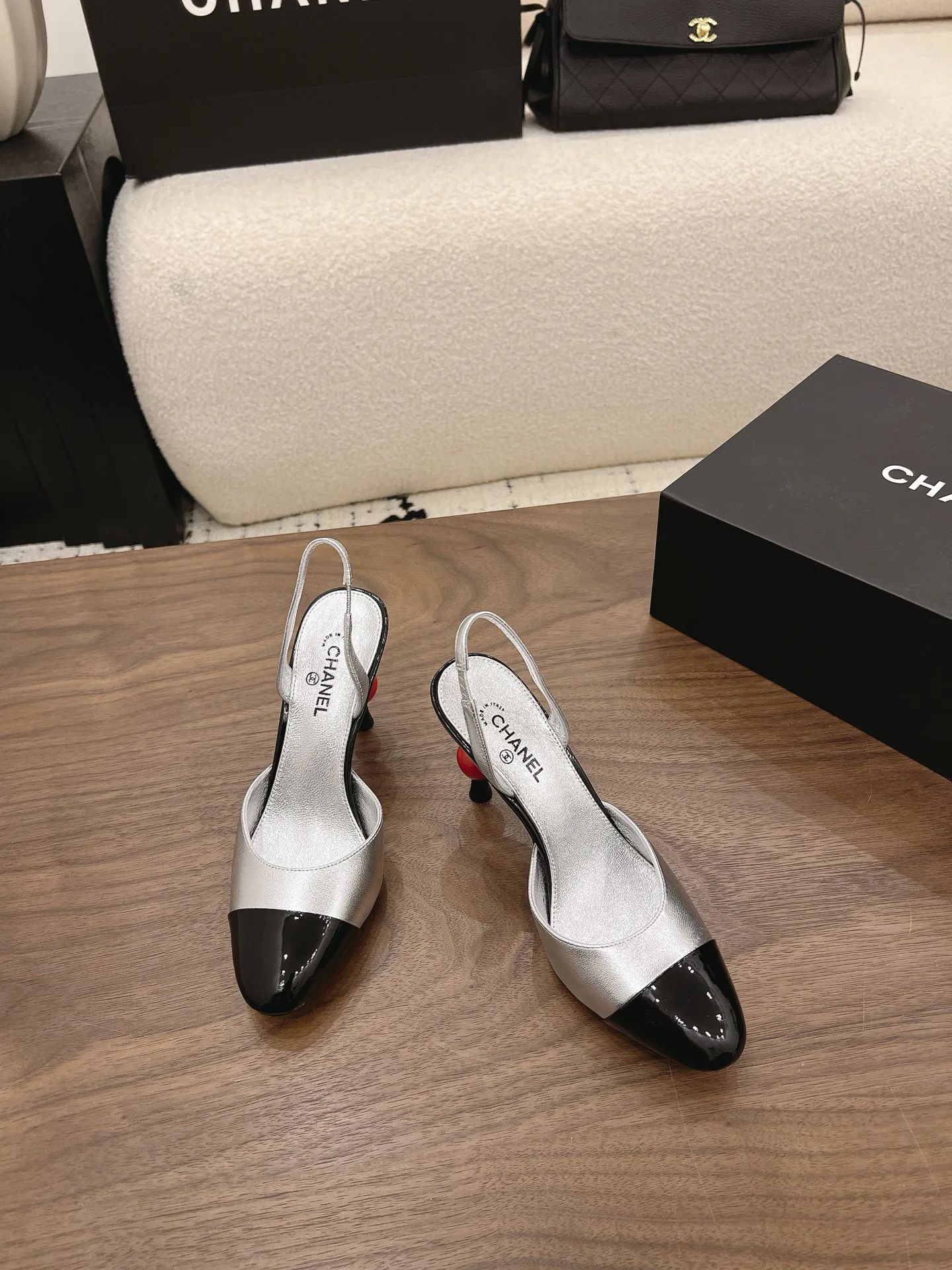 Туфли Женские Chanel 16944212