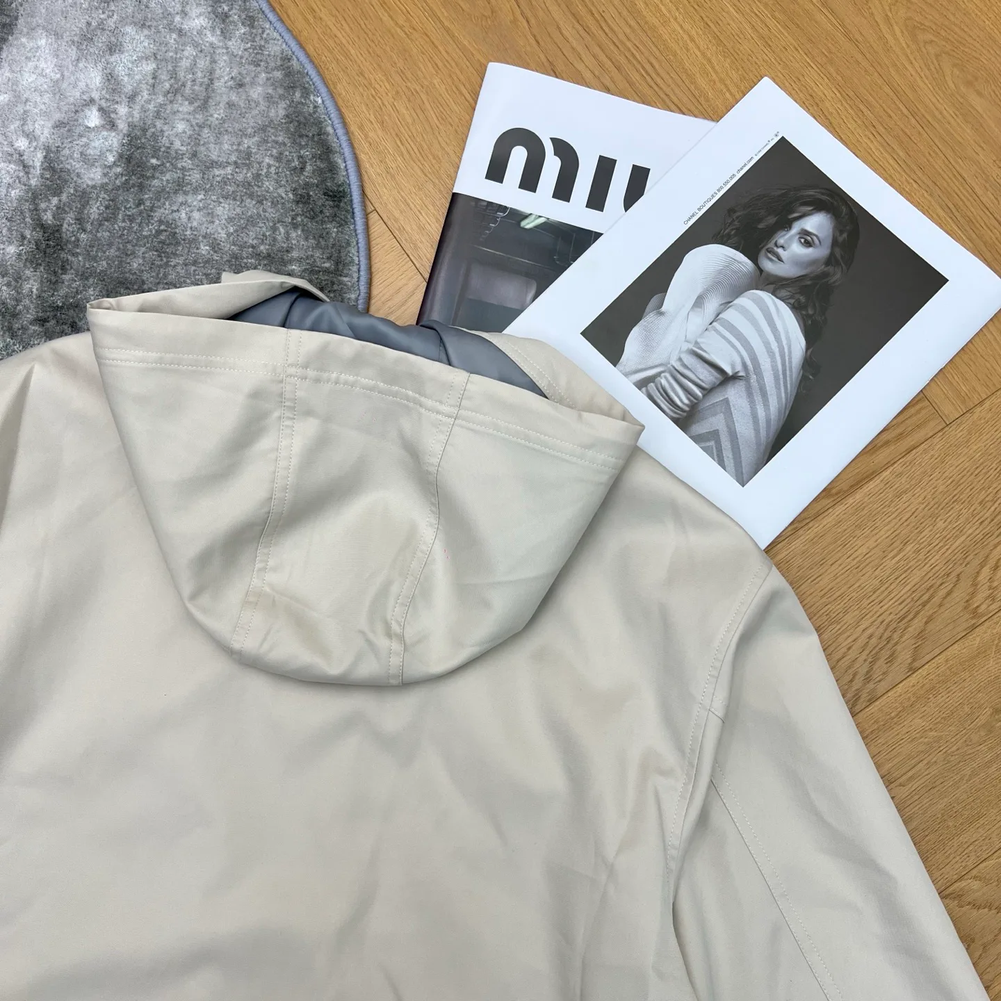 Куртки И Пуховики Женские Christian Dior 12592781