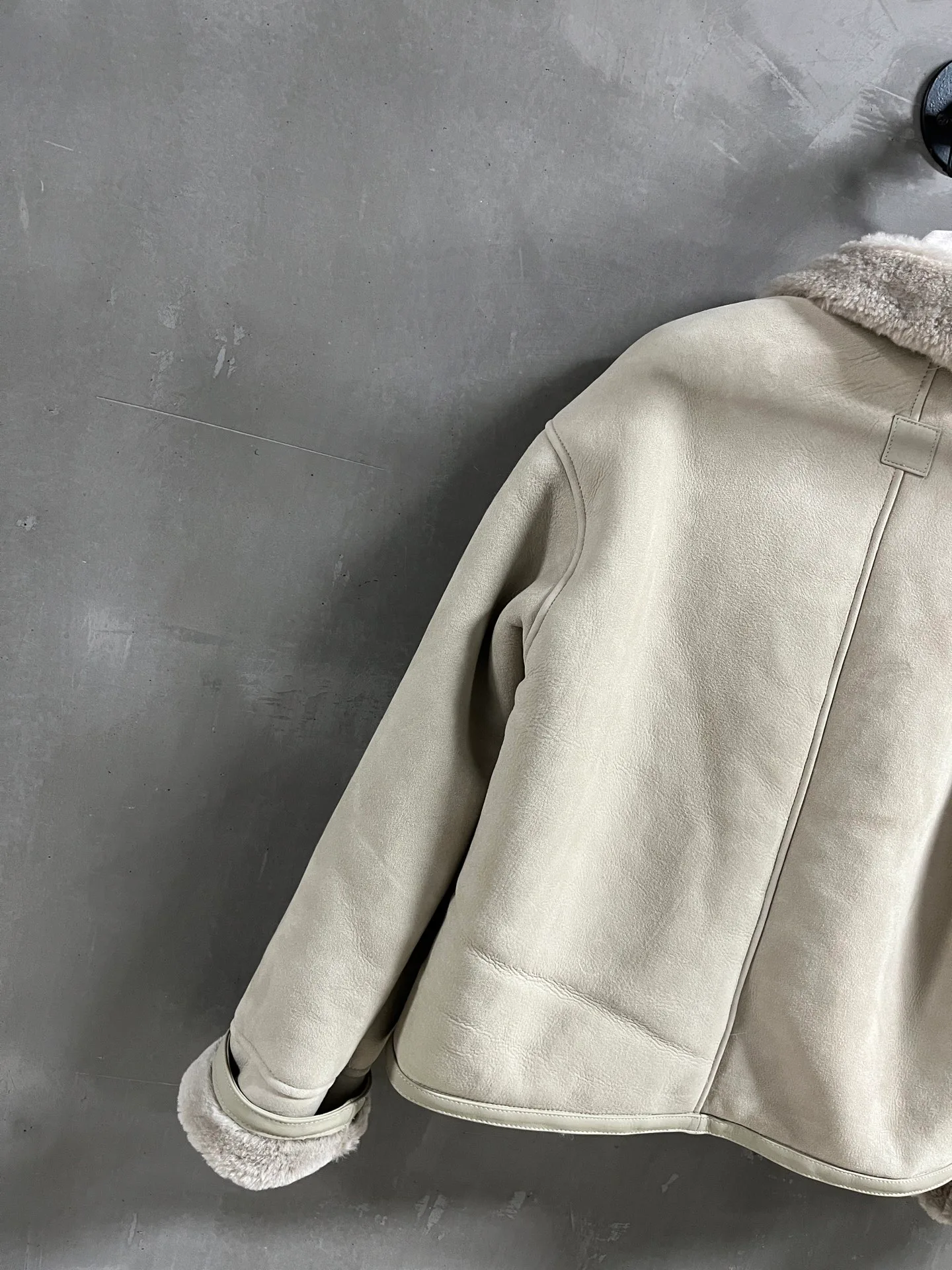 Кожаные Куртки И Дублёнки Женские Loewe 531235