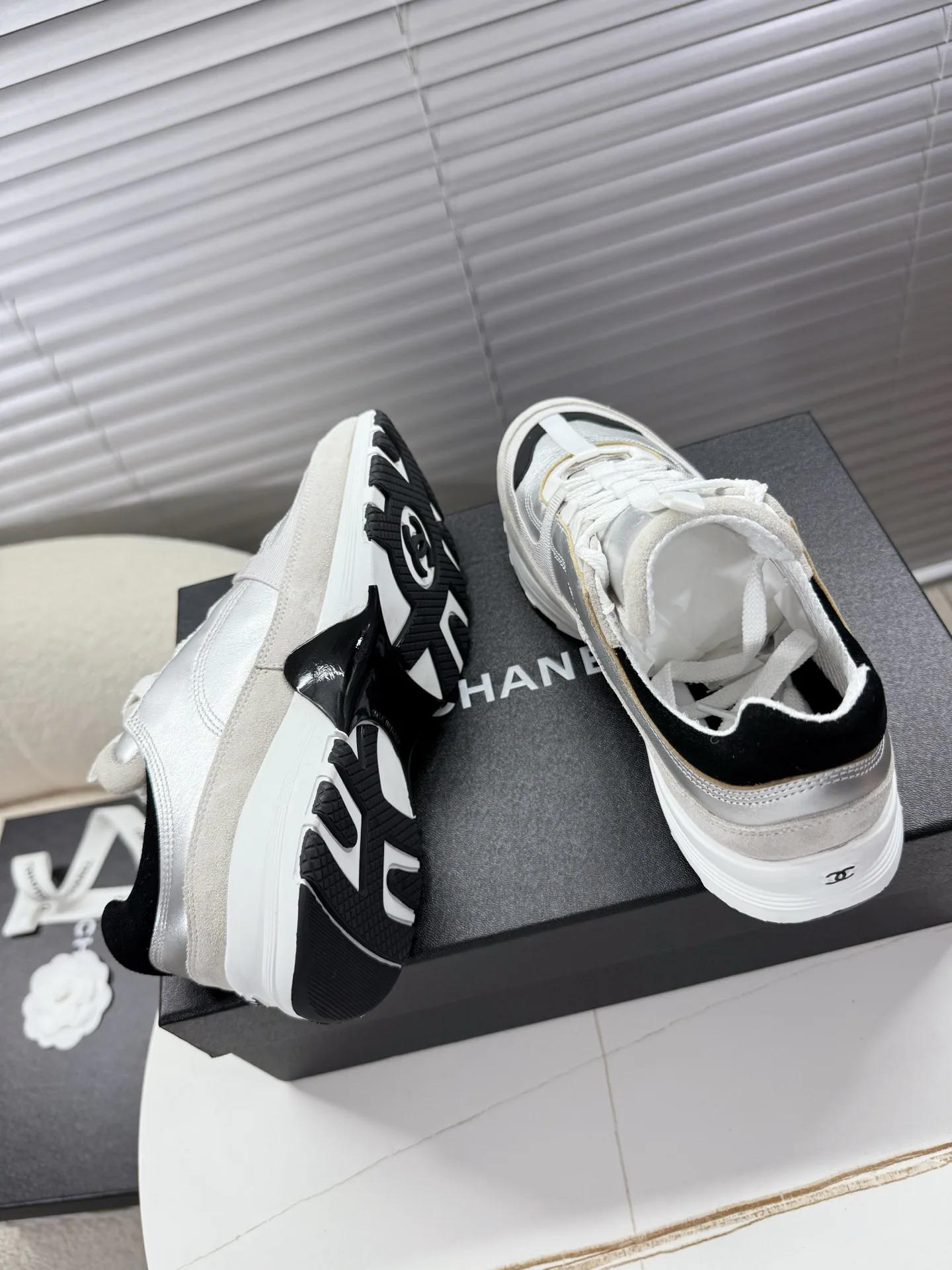 Кроссовки Женские Chanel 89980