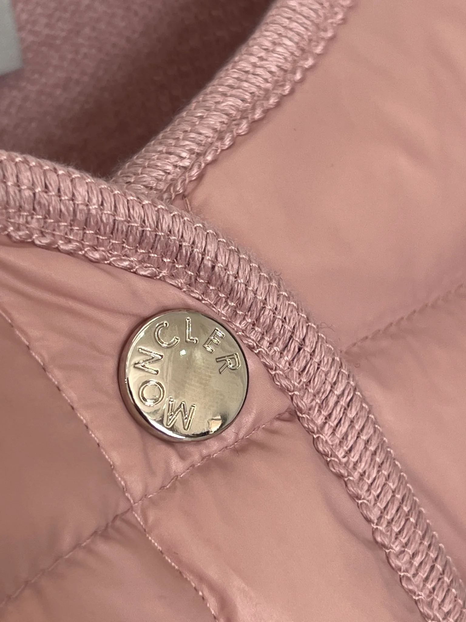 Куртки И Пуховики Женские Moncler 18416146