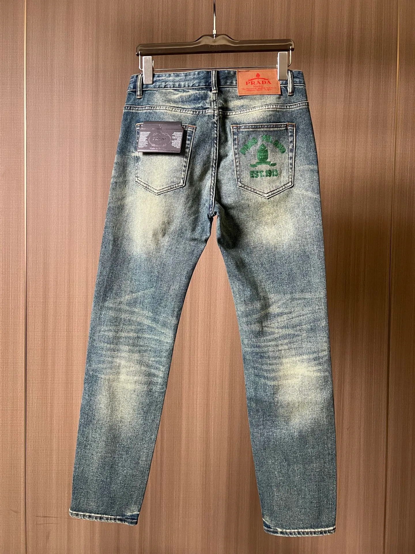 Джинсы Женские Prada 11000509