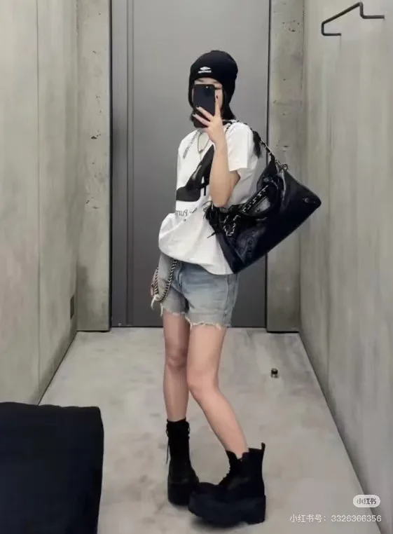 Футболки Женские Balenciaga 31852