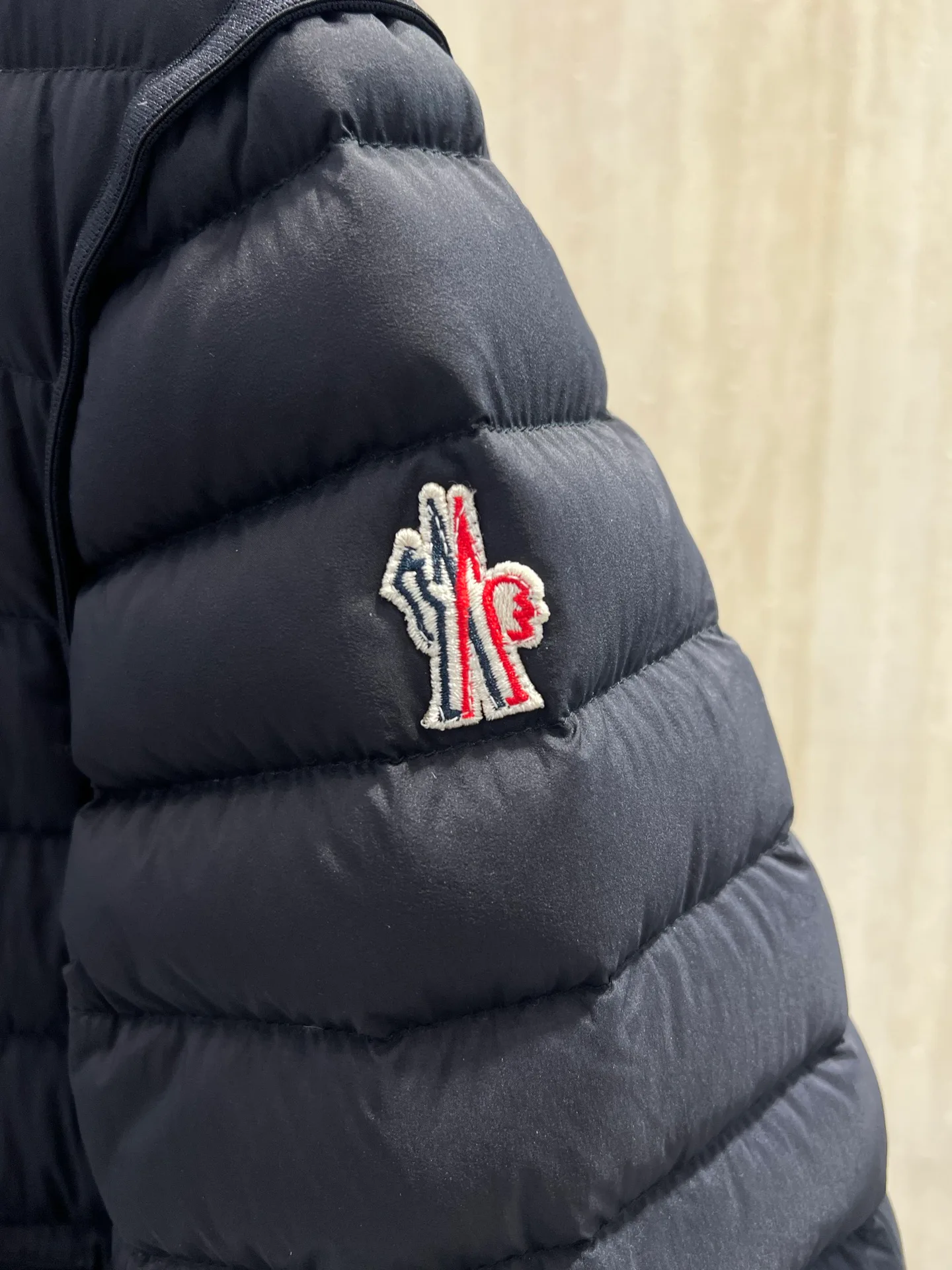 Куртки И Пуховики Мужские Moncler 18231664