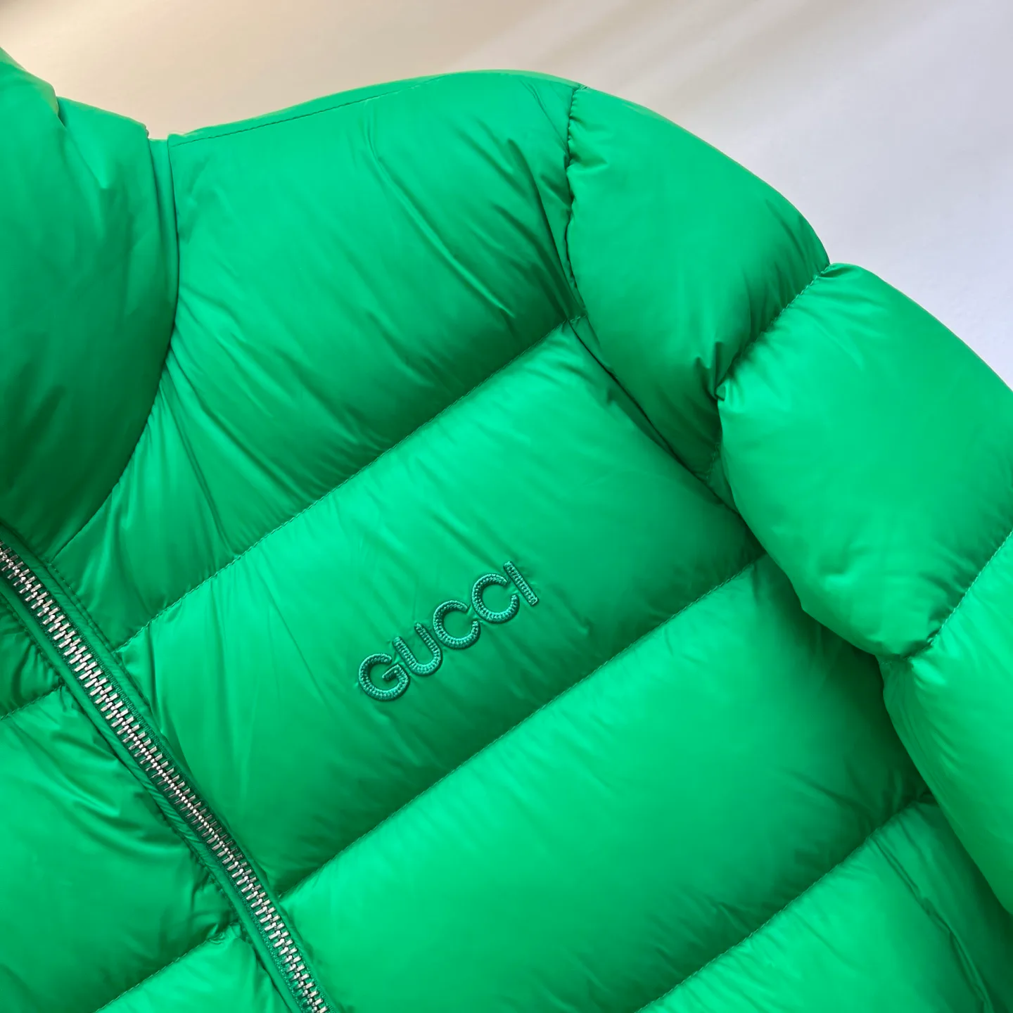 Куртки И Пуховики Женские Gucci 844090