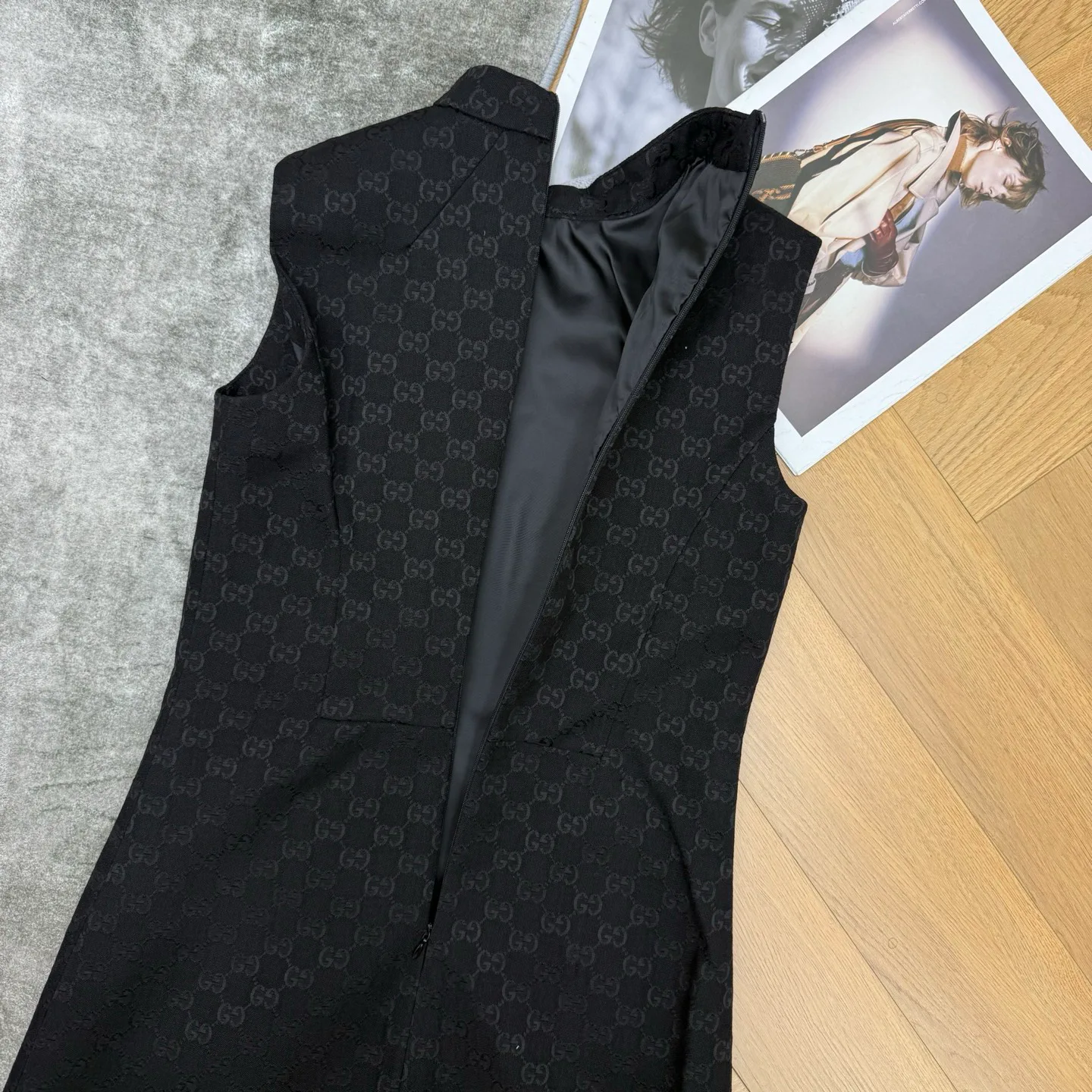 Платья Женские Gucci 18501750