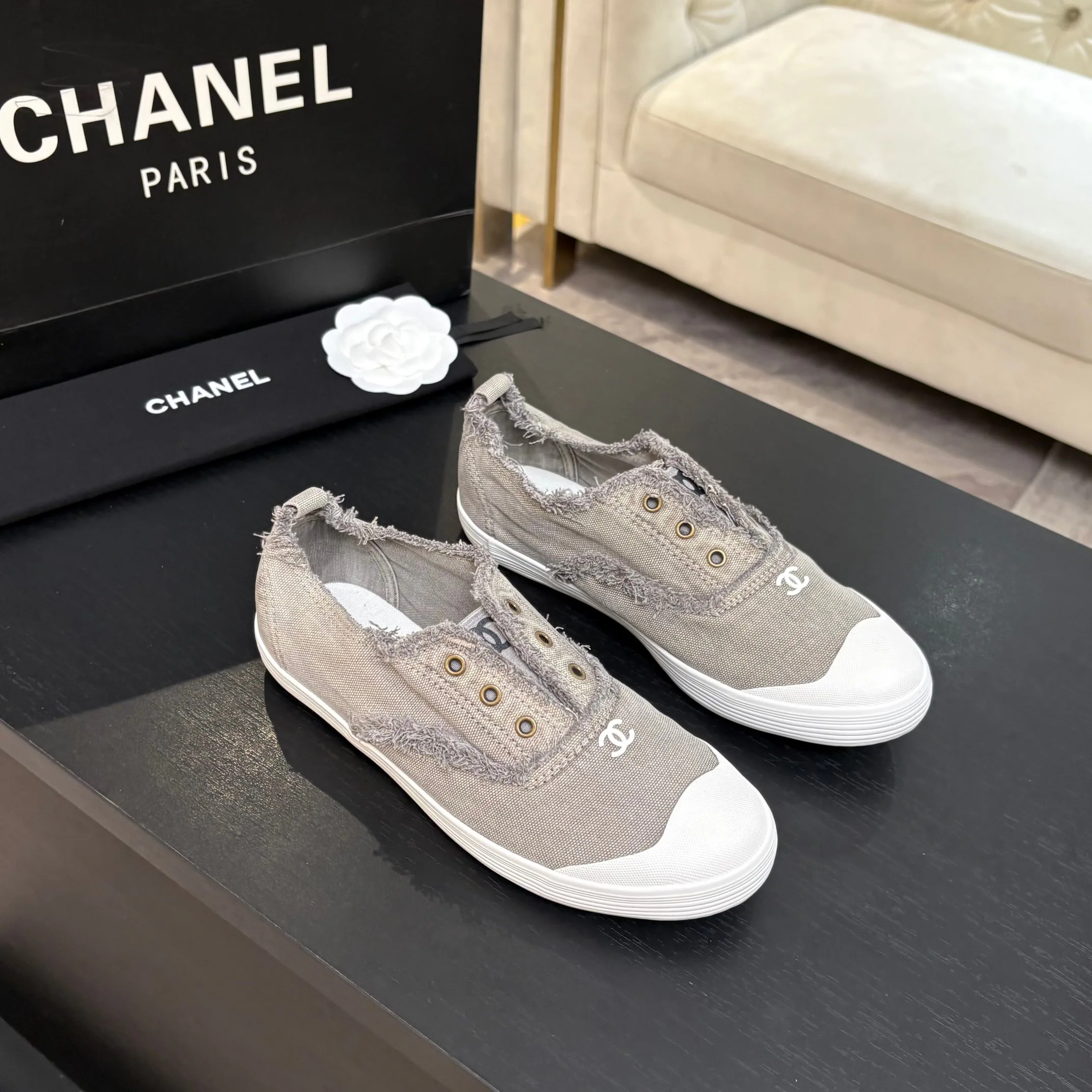Кроссовки Женские Chanel 18062814