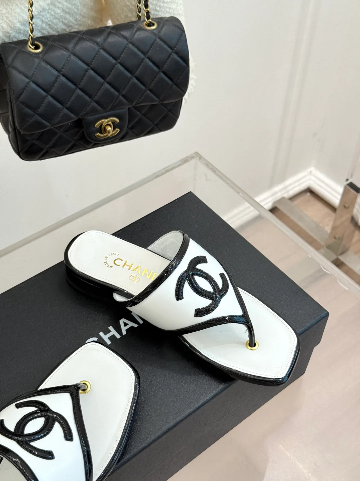 Шлепанцы Женские Chanel 17425291