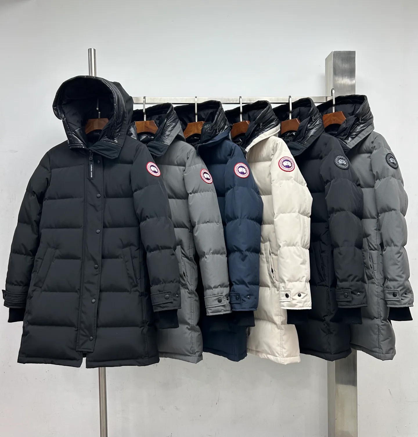 Куртки И Пуховики Женские Canada Goose 18188609