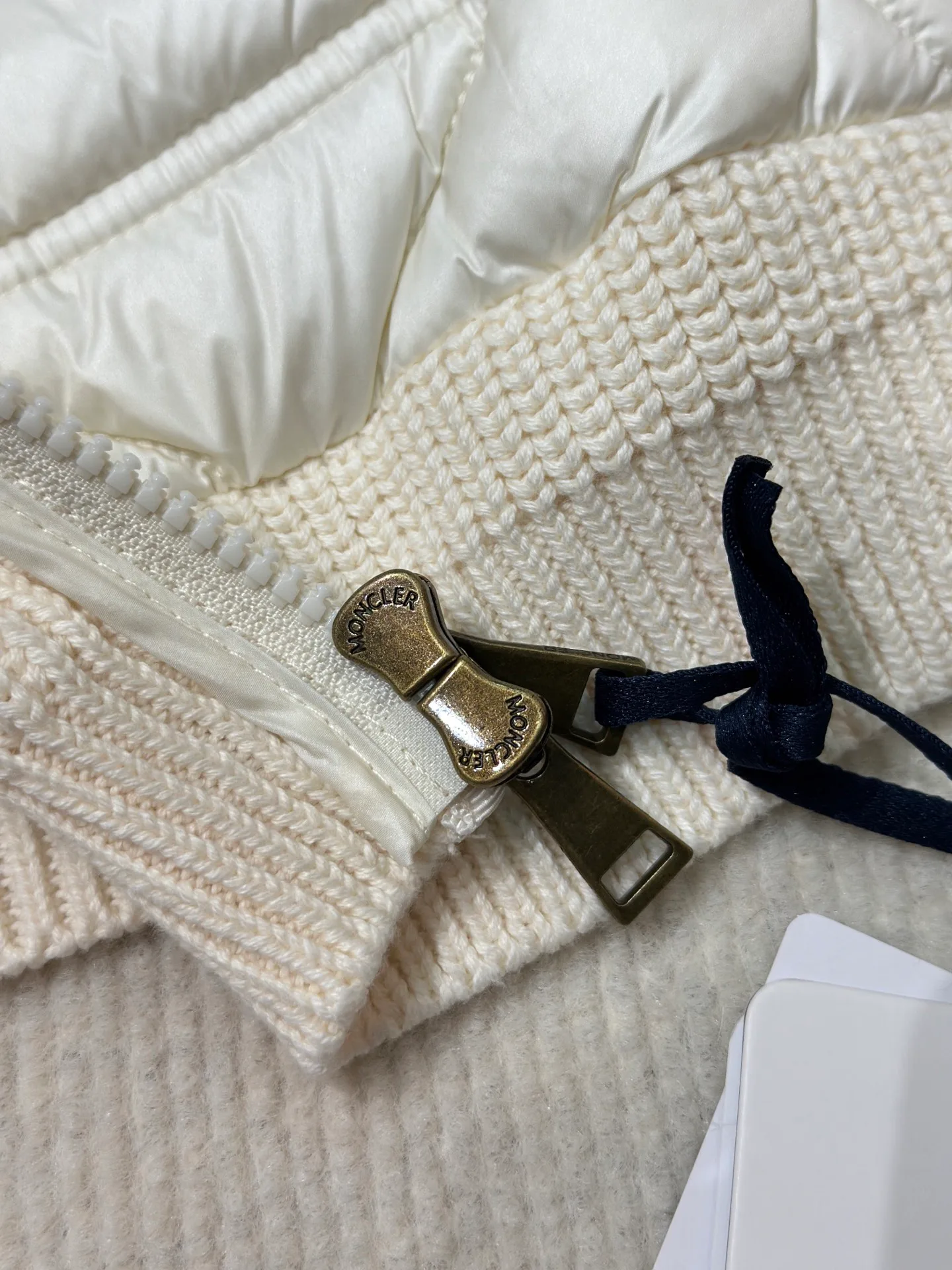 Куртки И Пуховики Женские Moncler 18106079