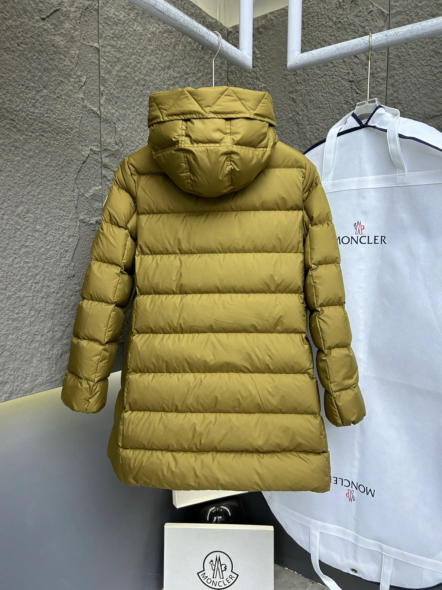 Куртки И Пуховики Женские Moncler 847942