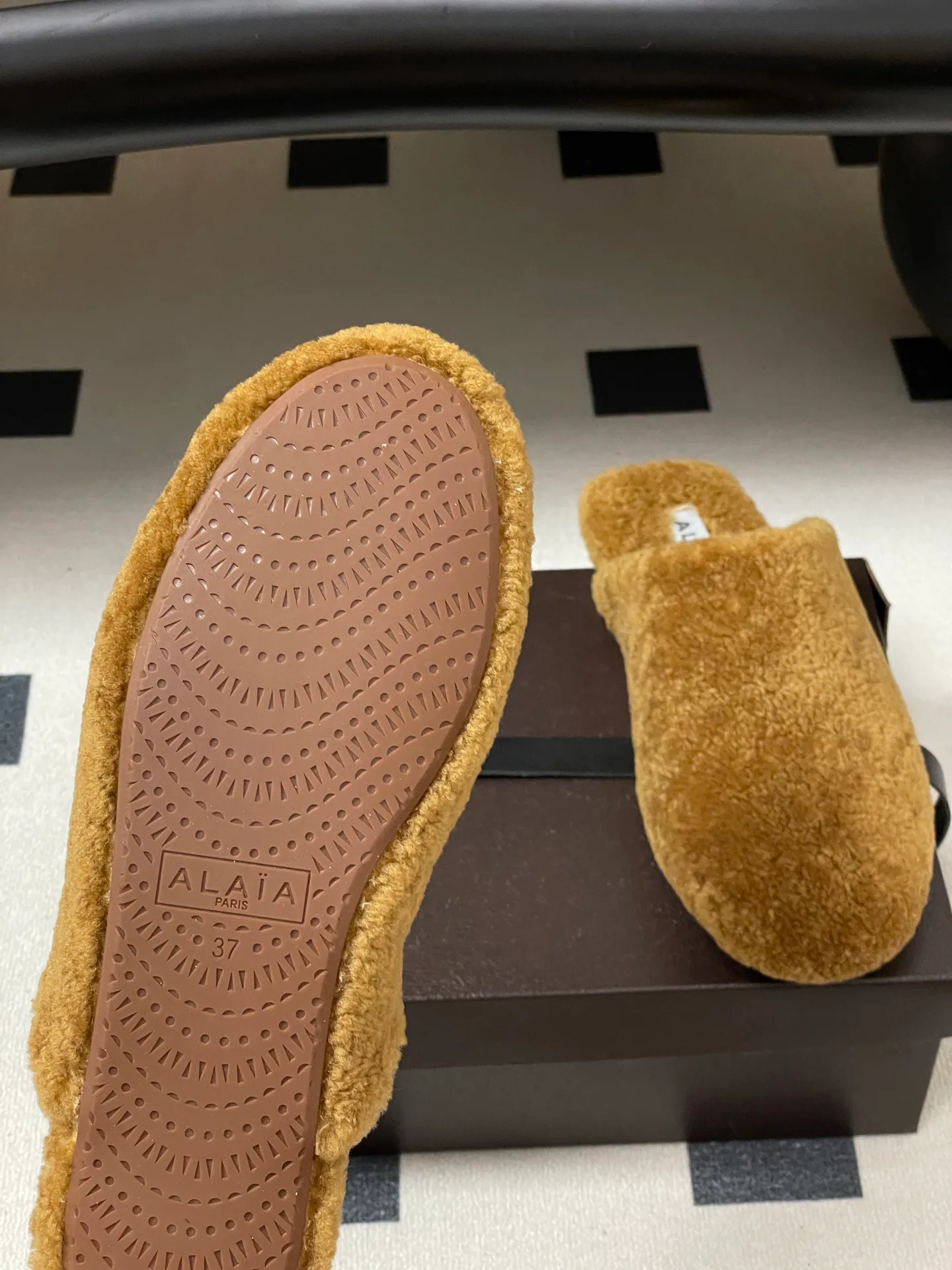 Тапочки Женские Alaia 352141