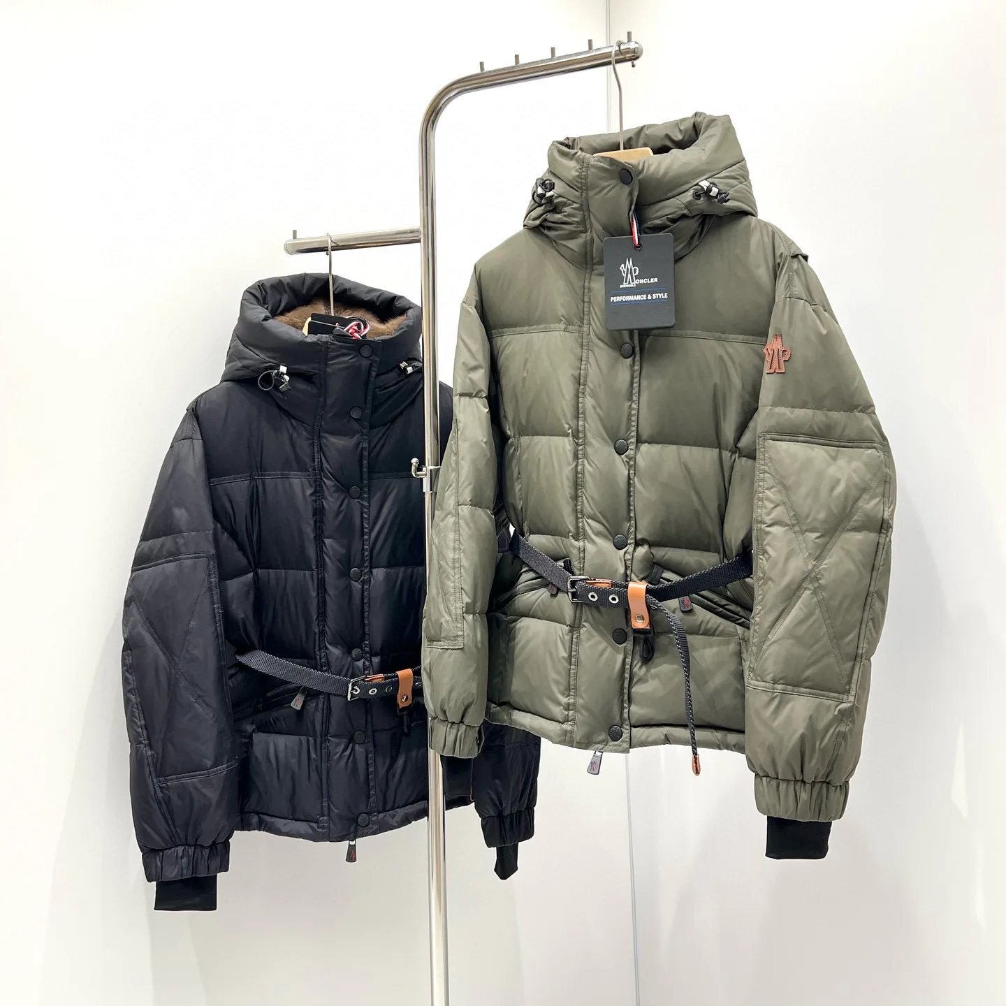 Куртки И Пуховики Женские Moncler 18952075