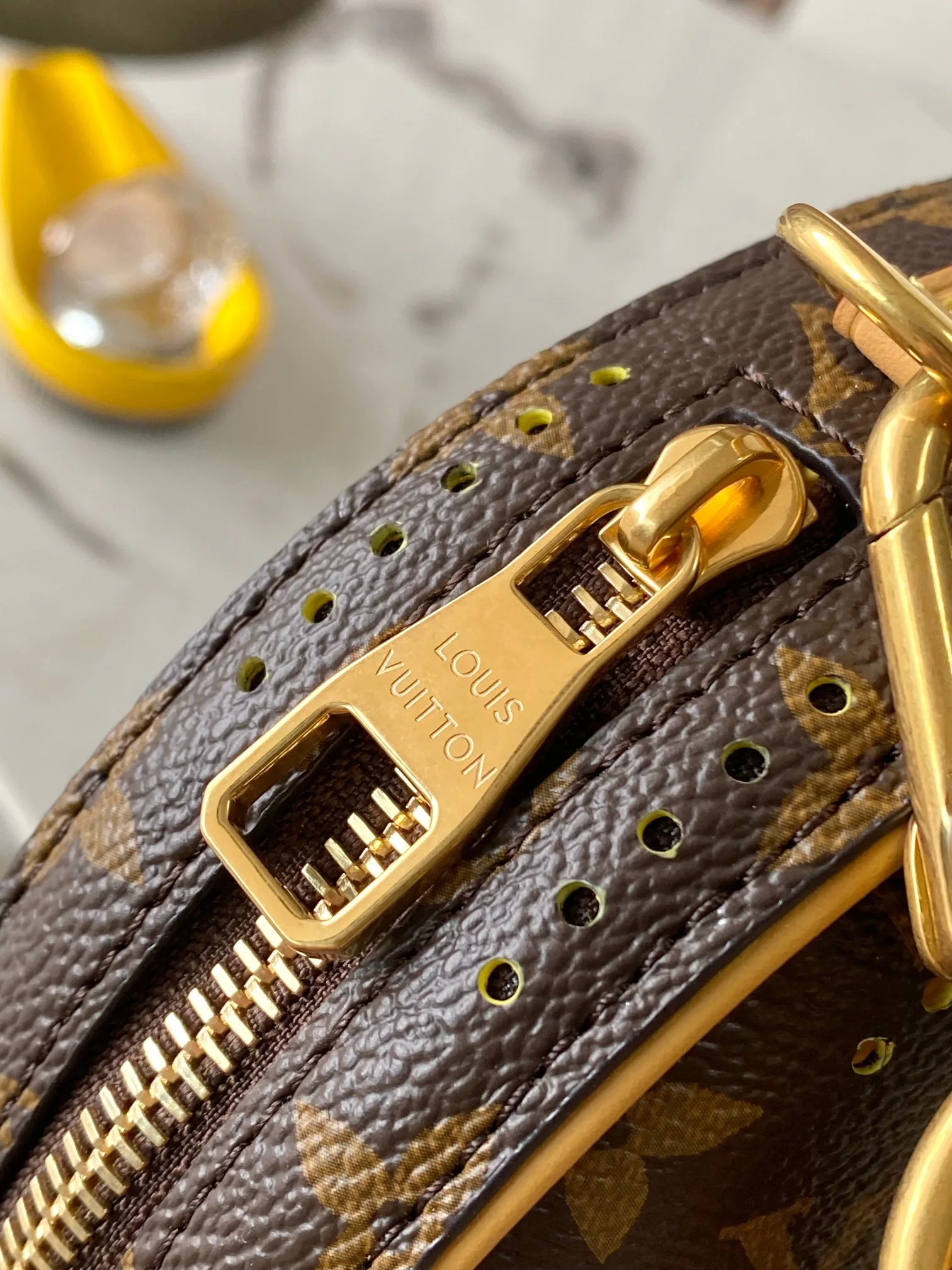 Классические Сумки Женские Louis Vuitton 17303182