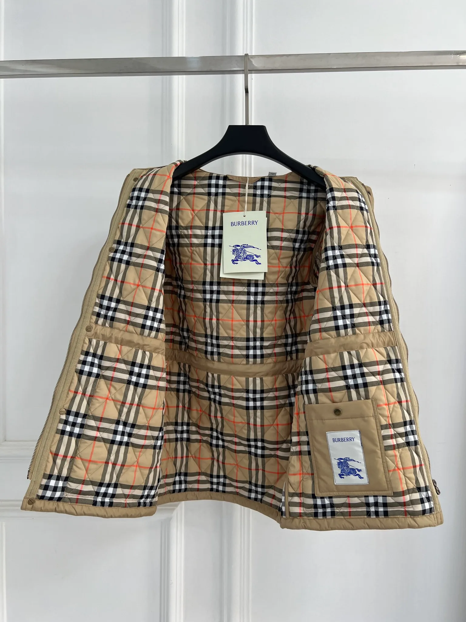 Куртки И Пуховики Женские Burberry 10898963