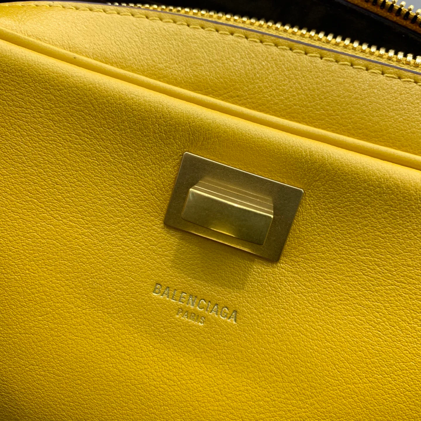 Классические Сумки Женские Balenciaga 16862743