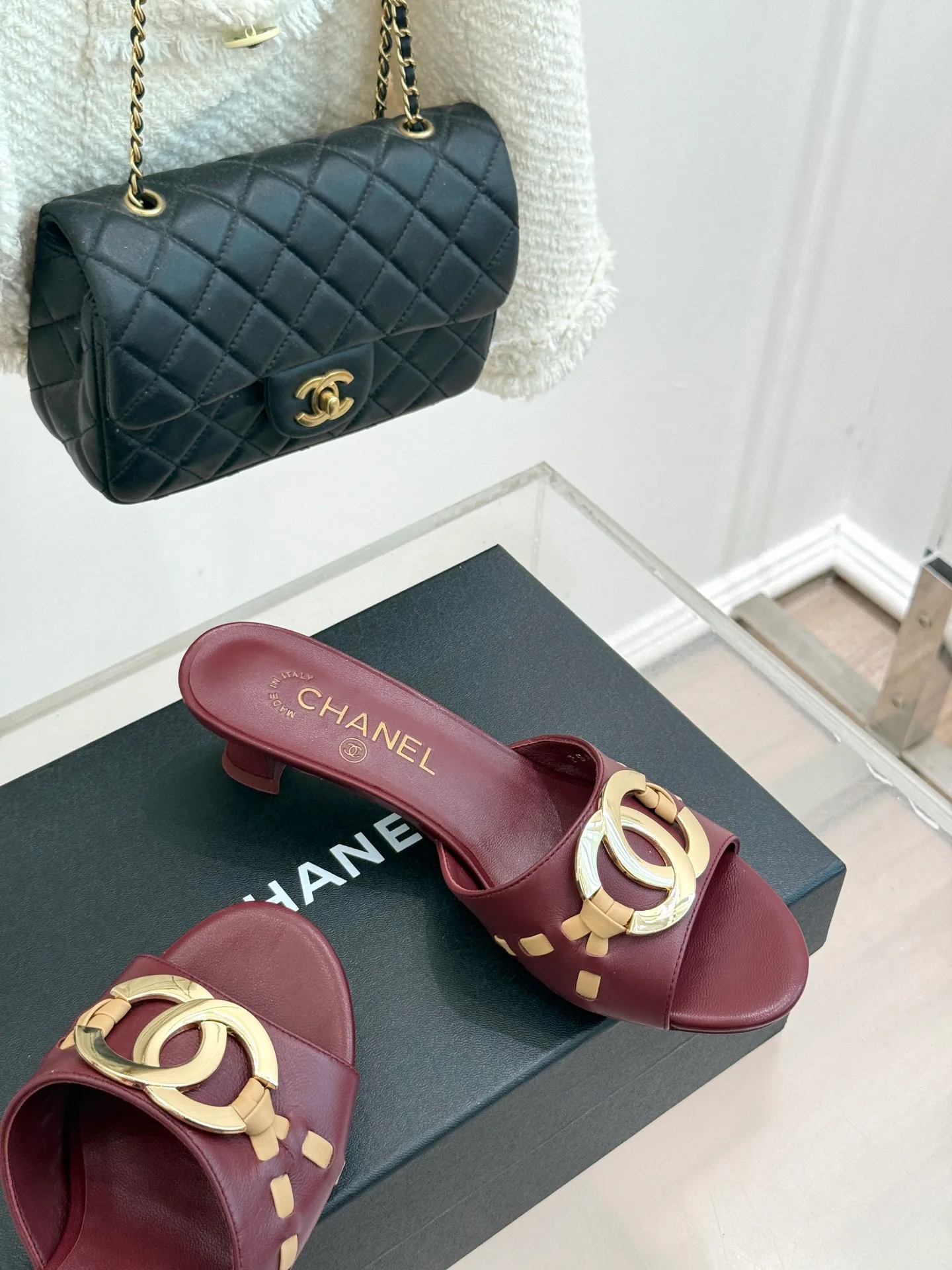 Босоножки Женские Chanel 17025705