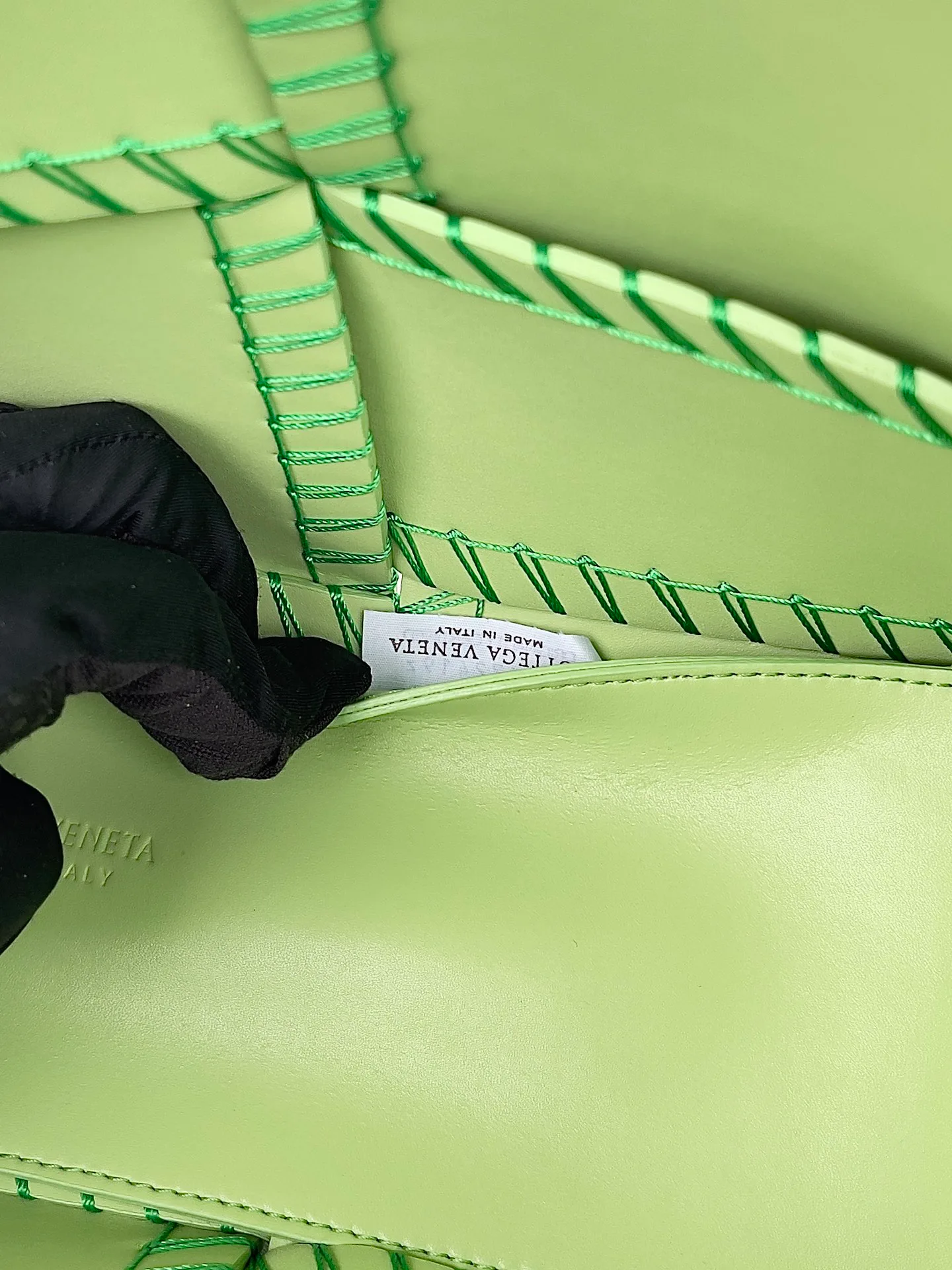 Классические Сумки Женские Bottega Veneta 368750