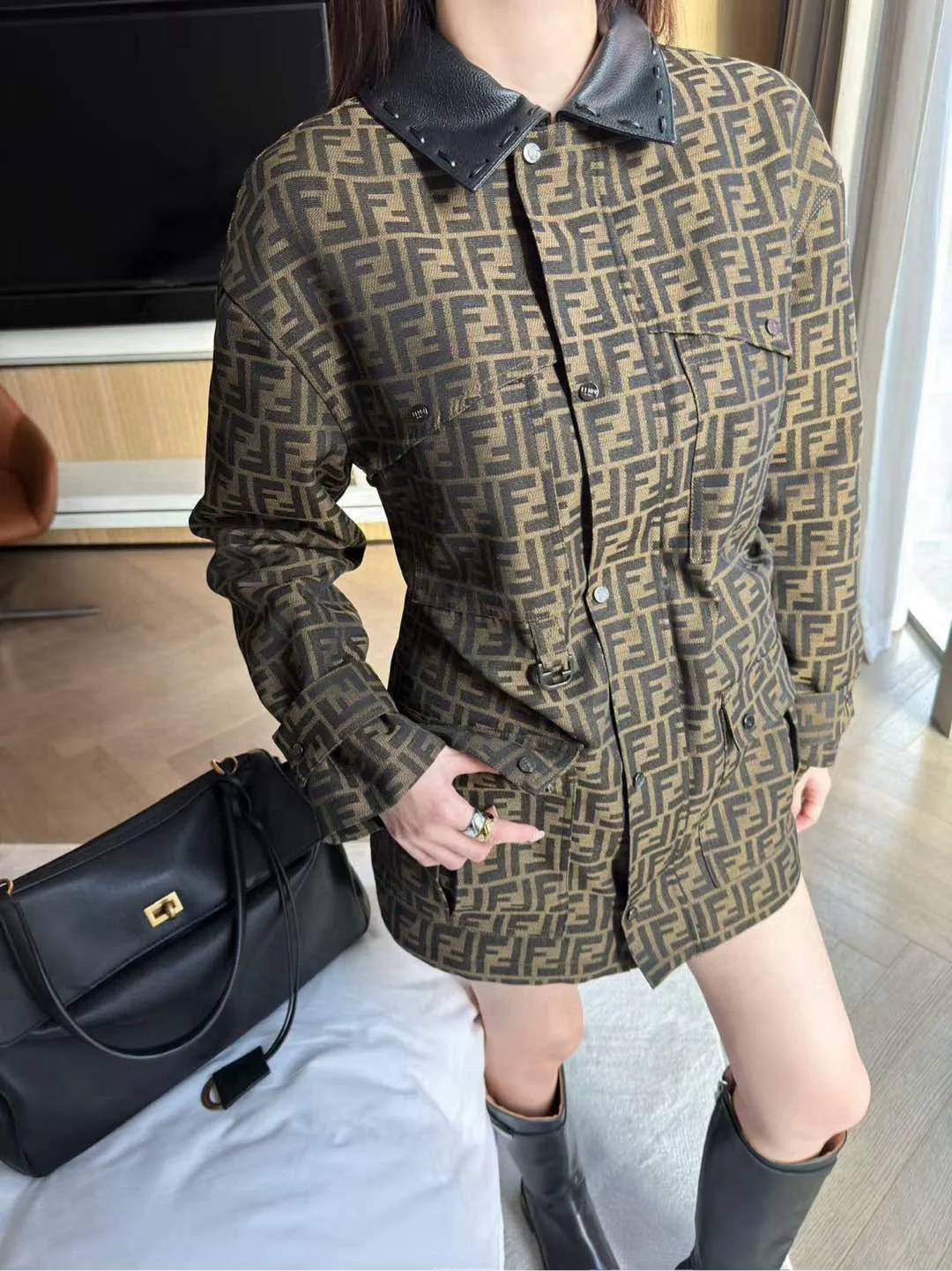 Куртки И Пуховики Женские Fendi 6658