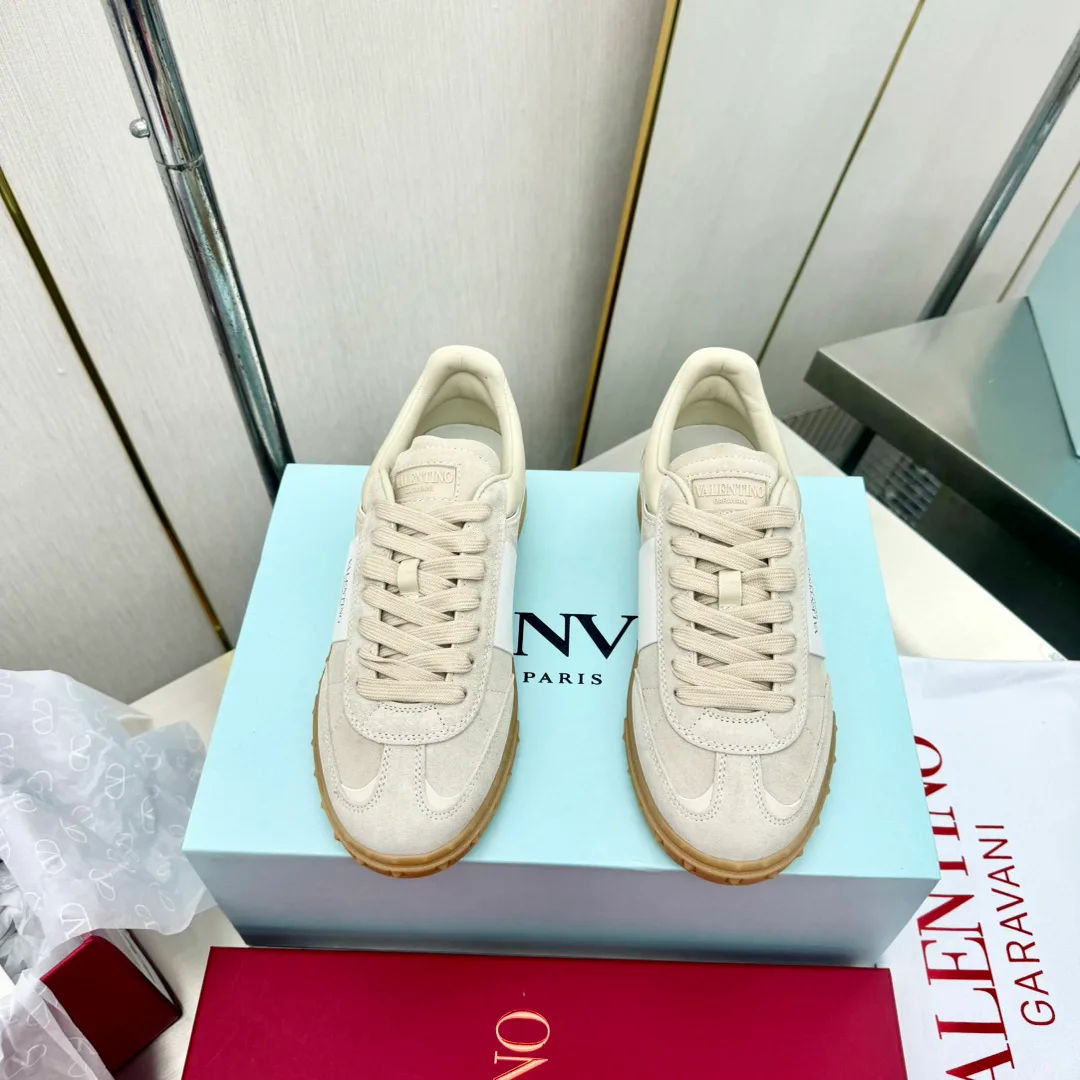 Кроссовки Женские Valentino 17955034
