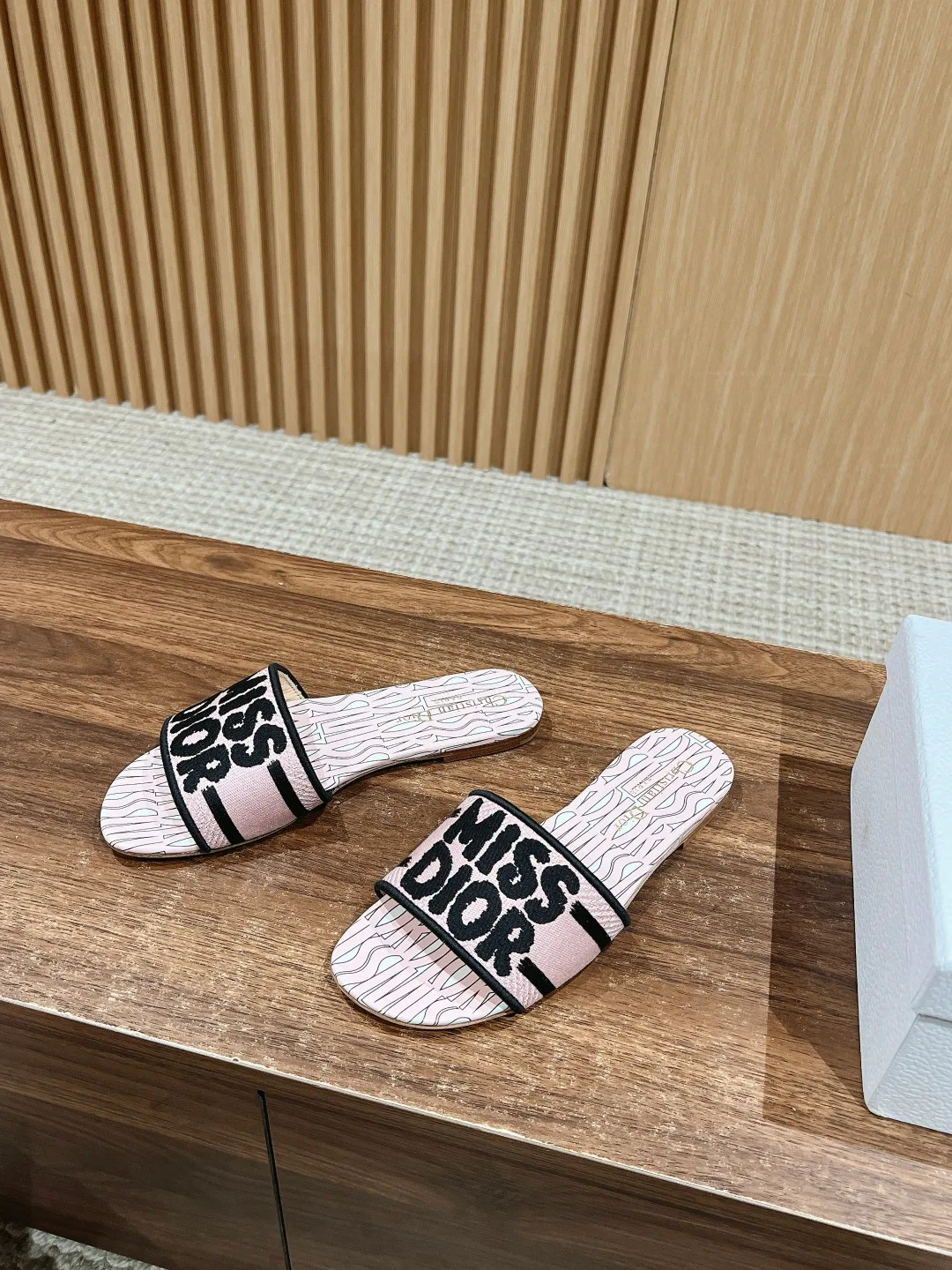 Шлепанцы Женские Christian Dior 11599962