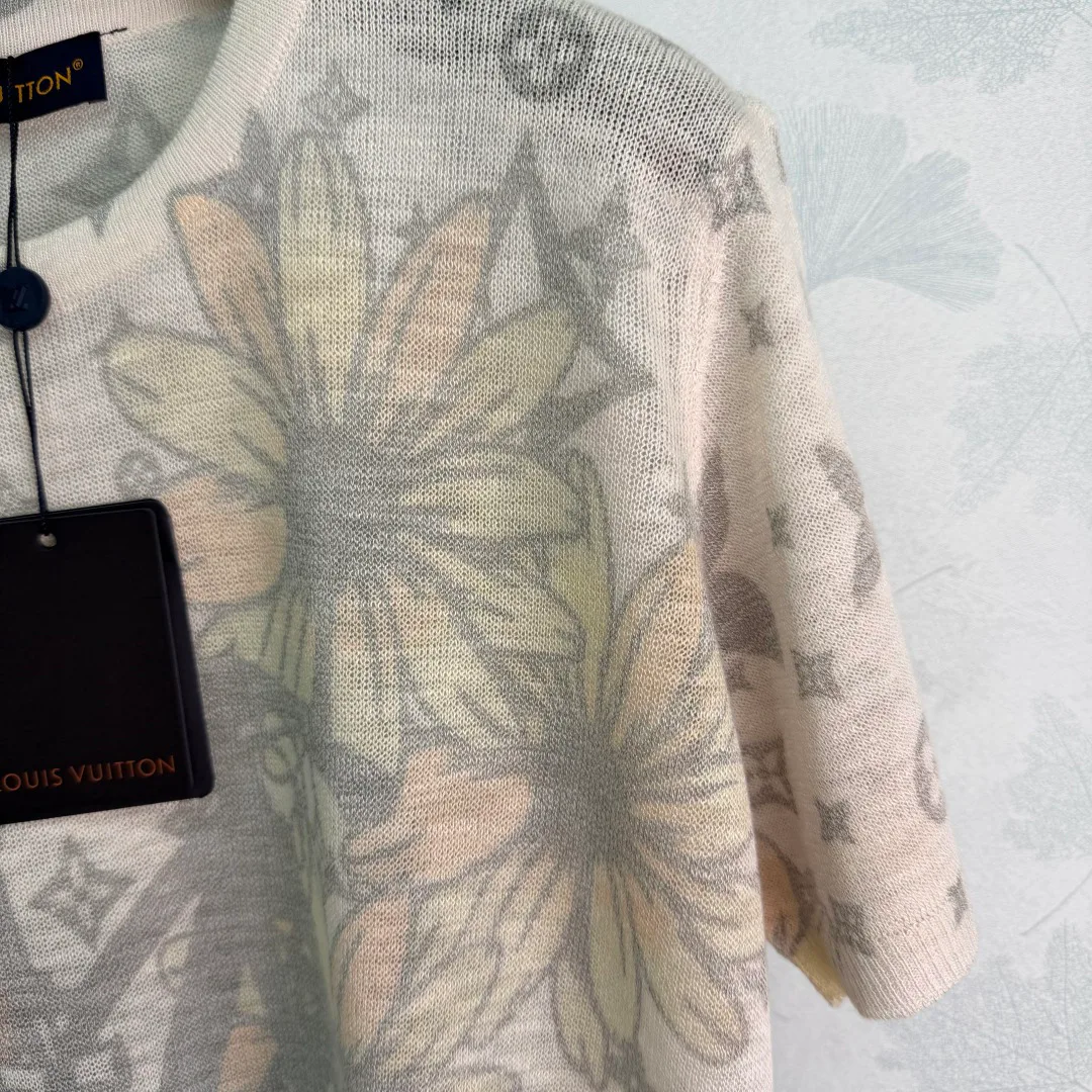Футболки Женские Louis Vuitton 17609947