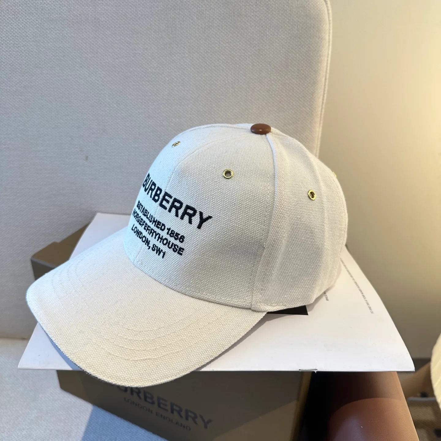 Головные Уборы Burberry 11689465