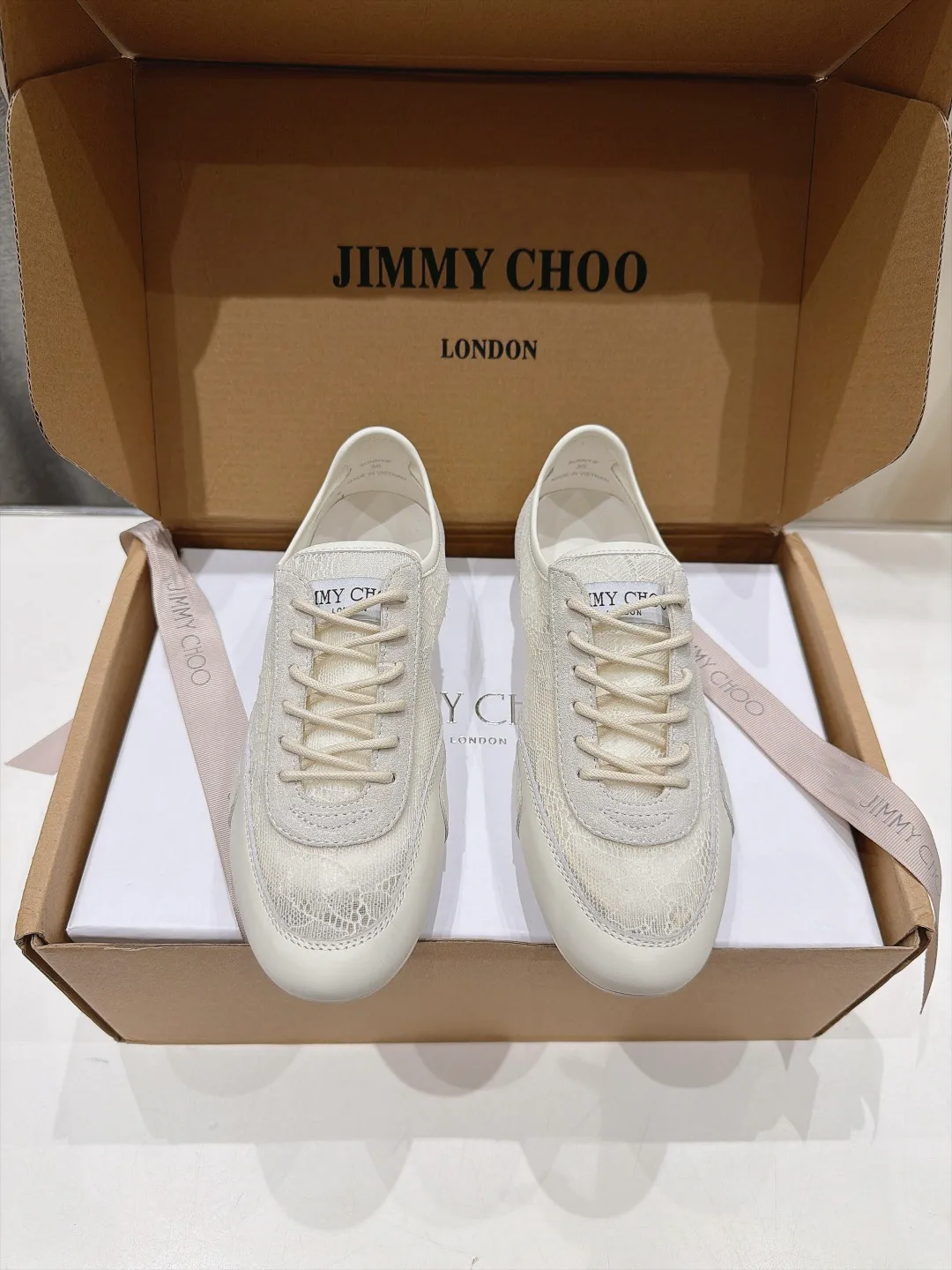 Кроссовки Женские Jimmy Choo 18436546