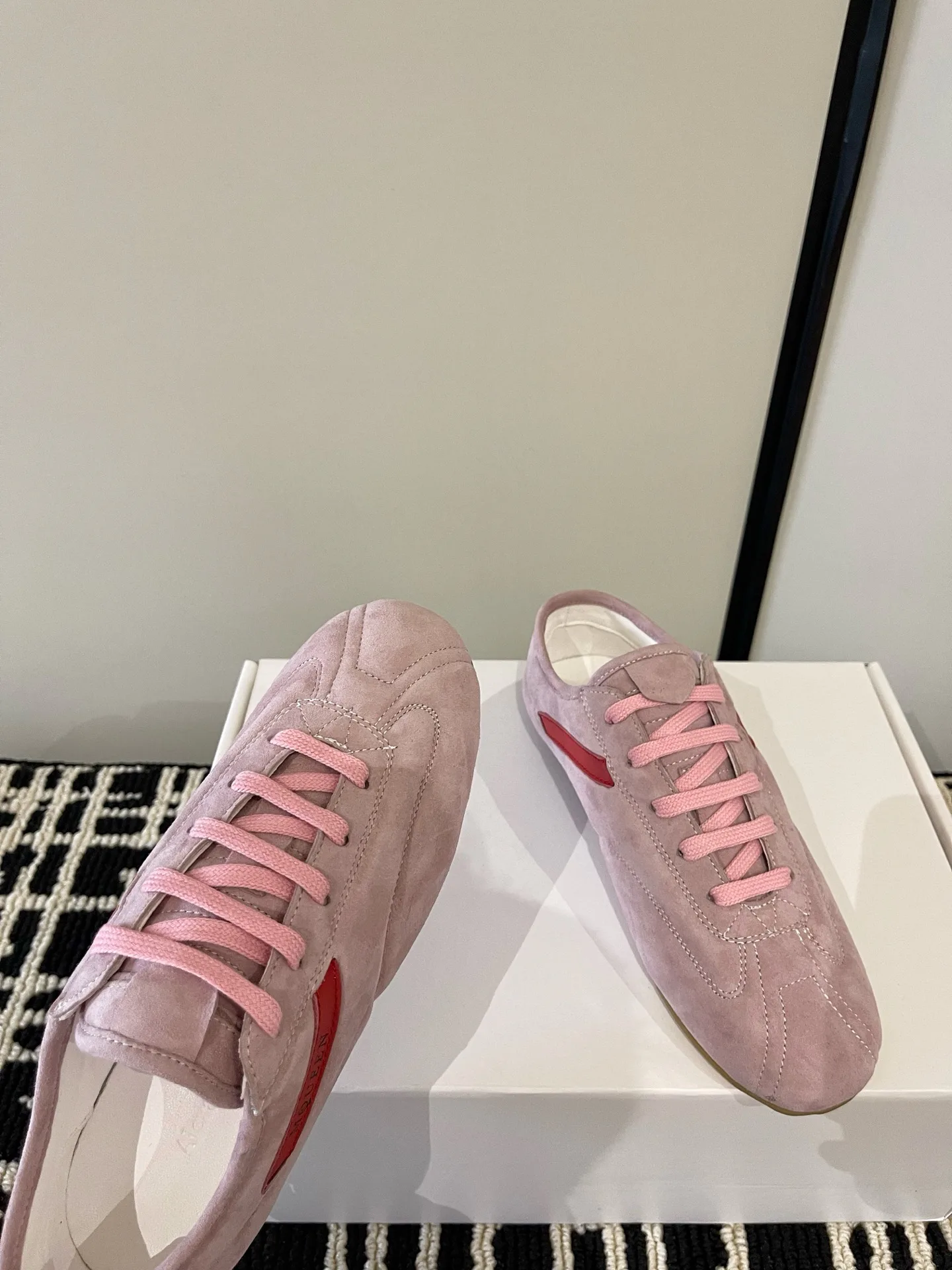 Кроссовки Женские Alexander Mcqueen 18386243