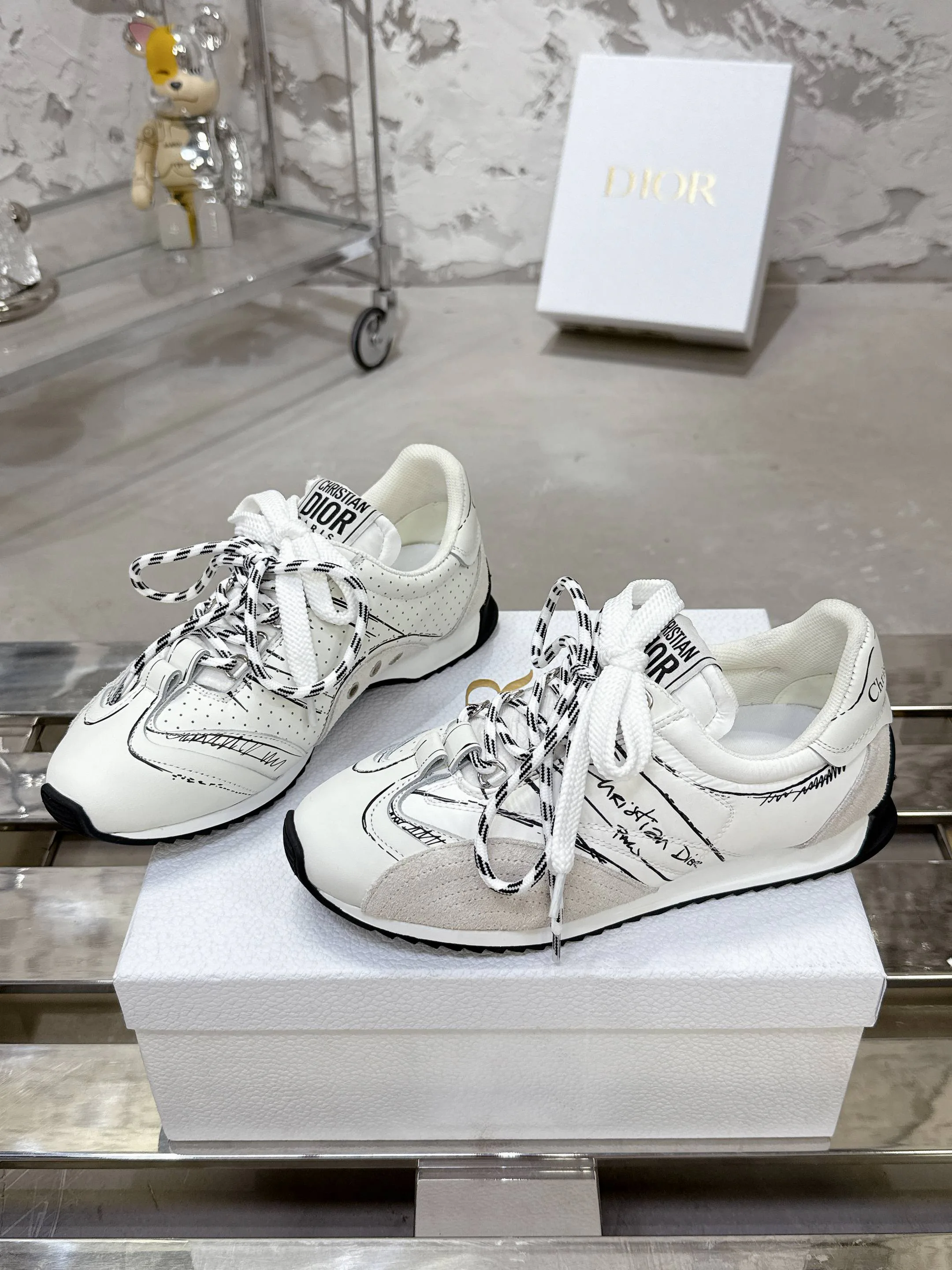 Кроссовки Женские Christian Dior 23330