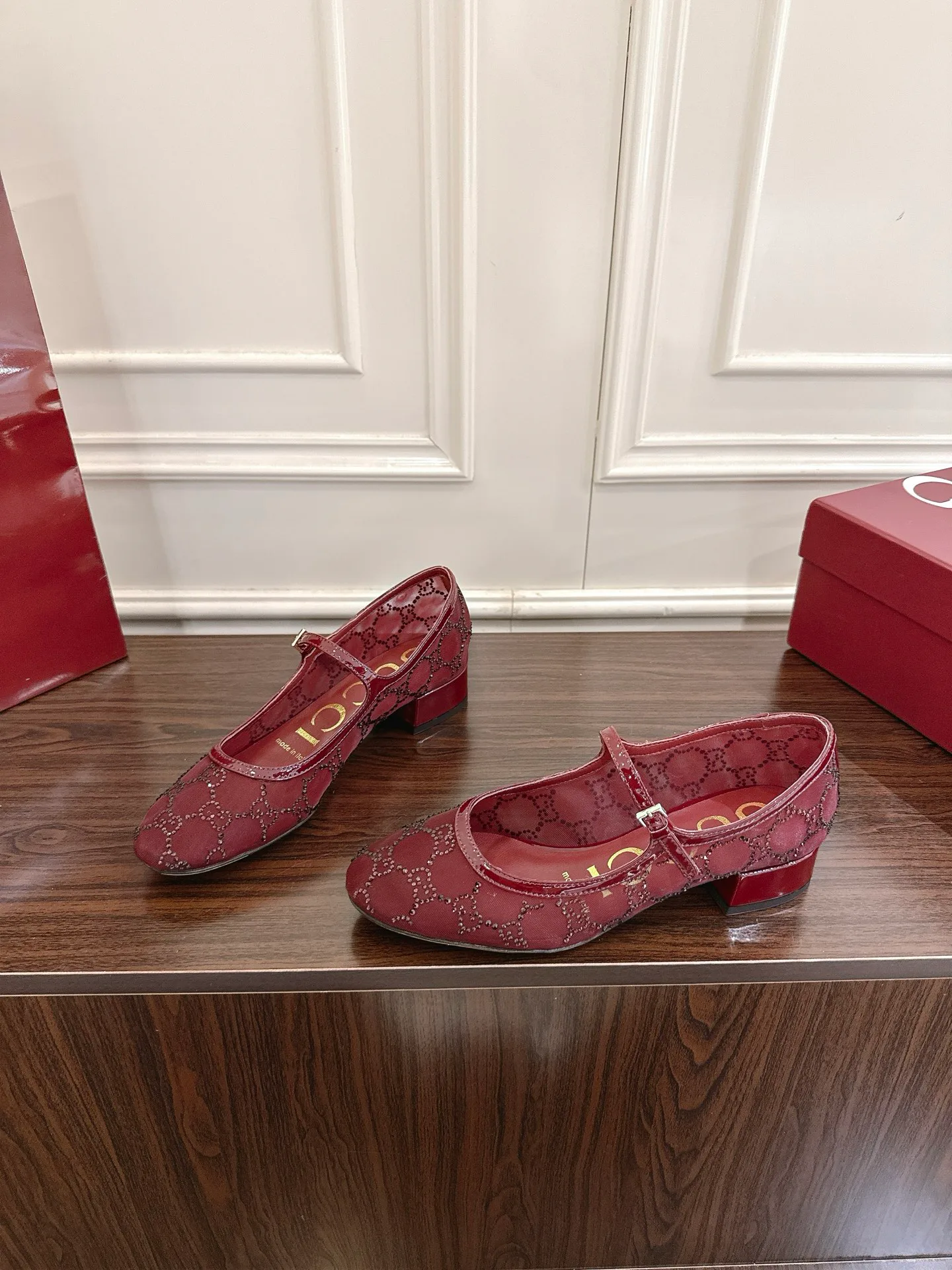 Туфли Женские Gucci 18143114