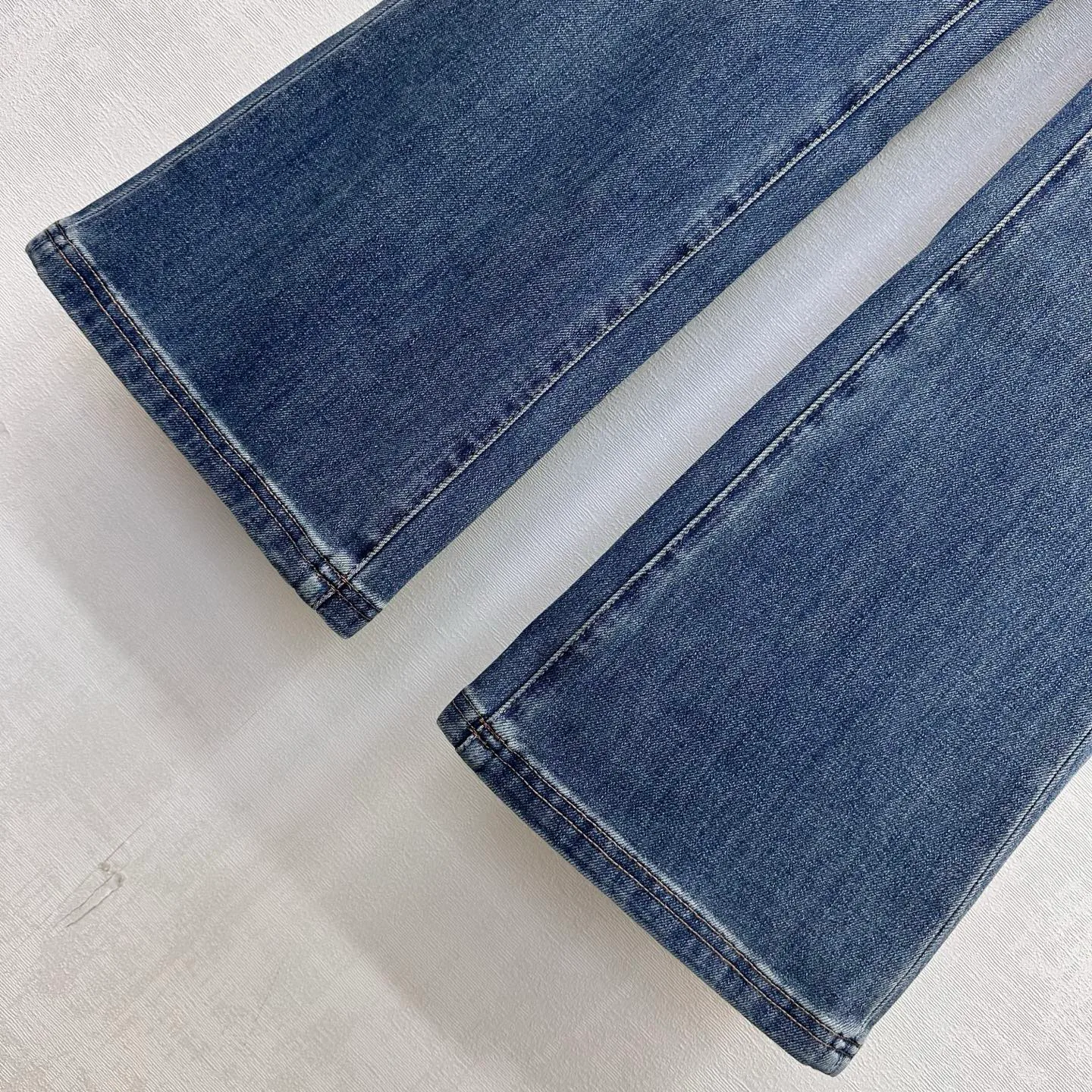 Джинсы Женские Saint Laurent 19167805