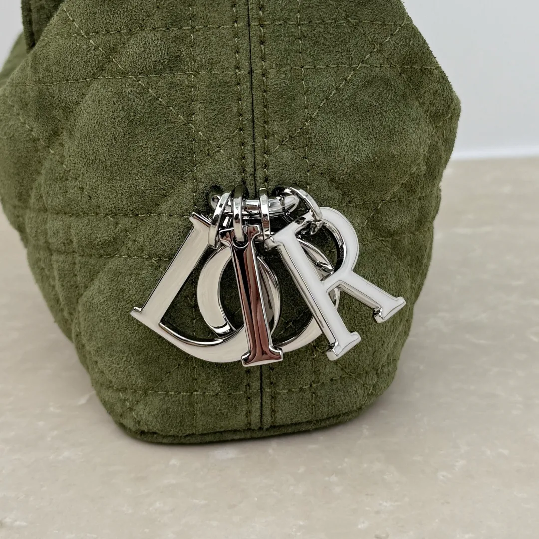 Классические Сумки Женские Christian Dior 18116267
