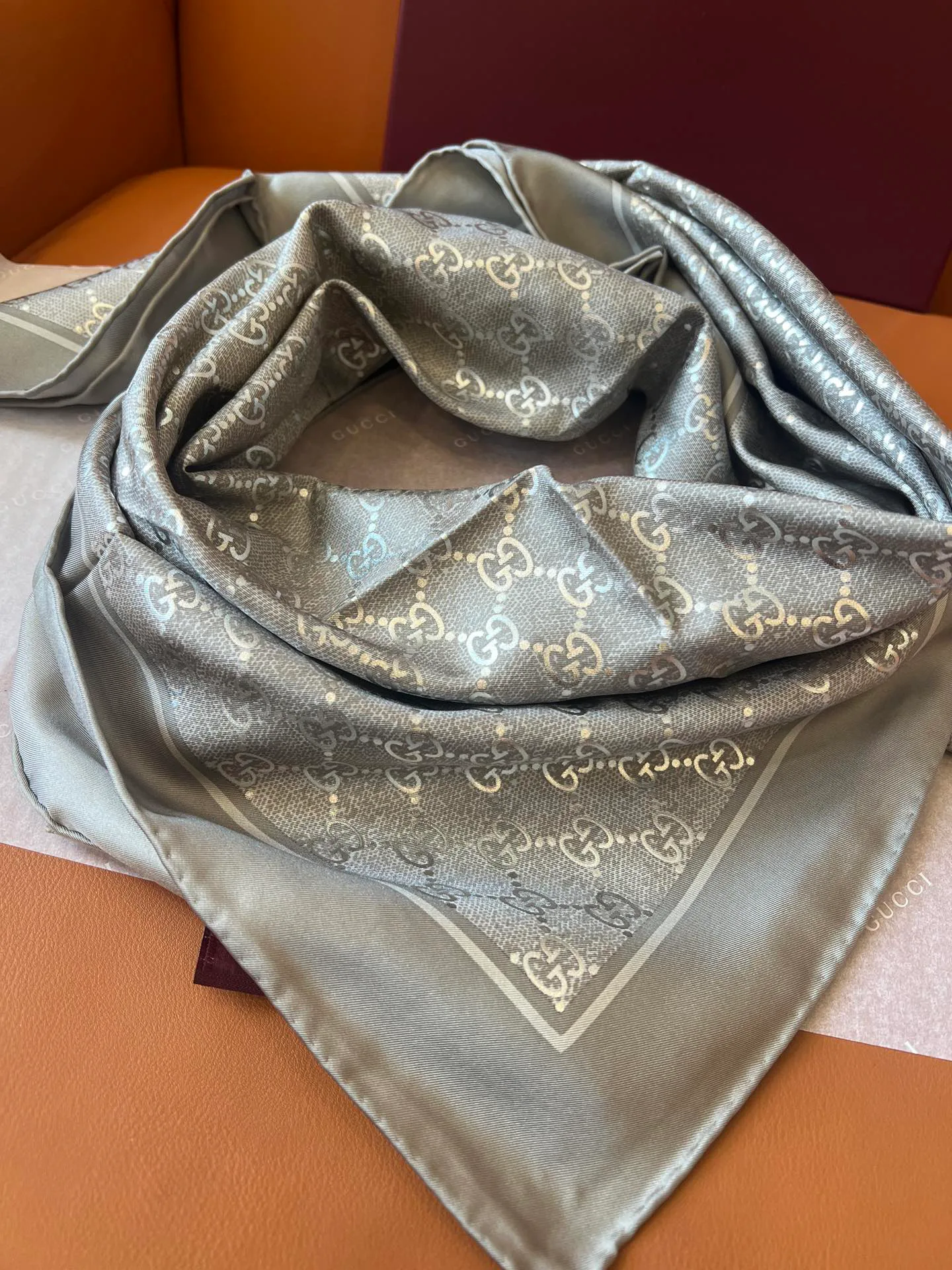 Платки Gucci 859929