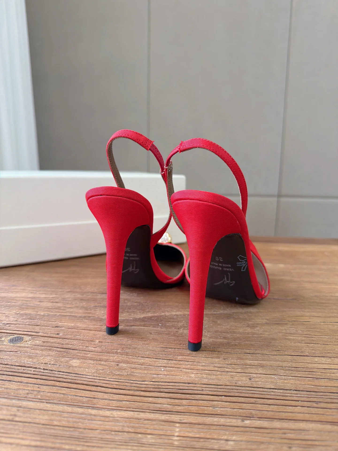 Туфли Женские Giuseppe Zanotti 19416008