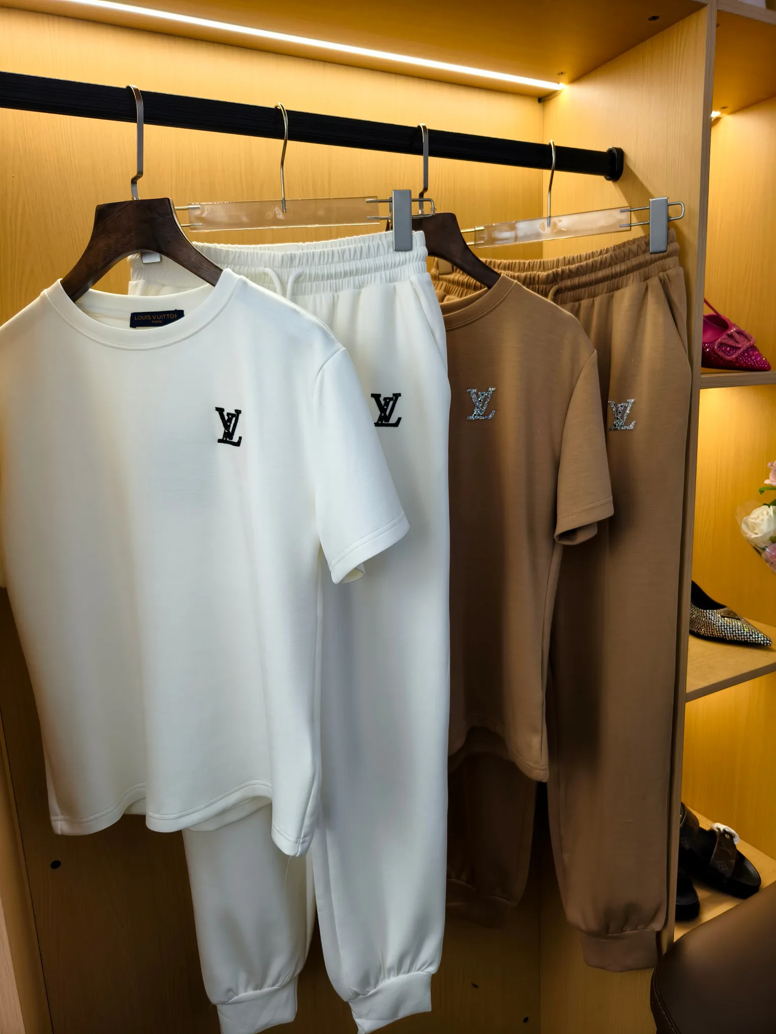 Костюмы Женские Louis Vuitton 1286165