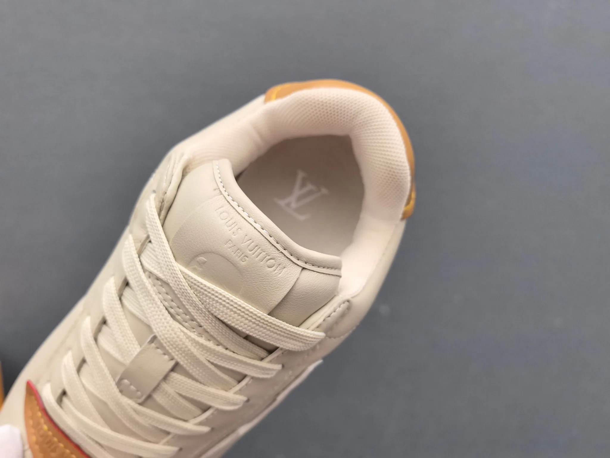 Кроссовки Женские Louis Vuitton 77448