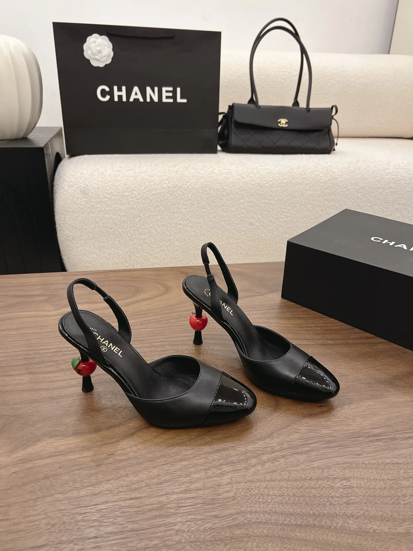 Туфли Женские Chanel 19080168