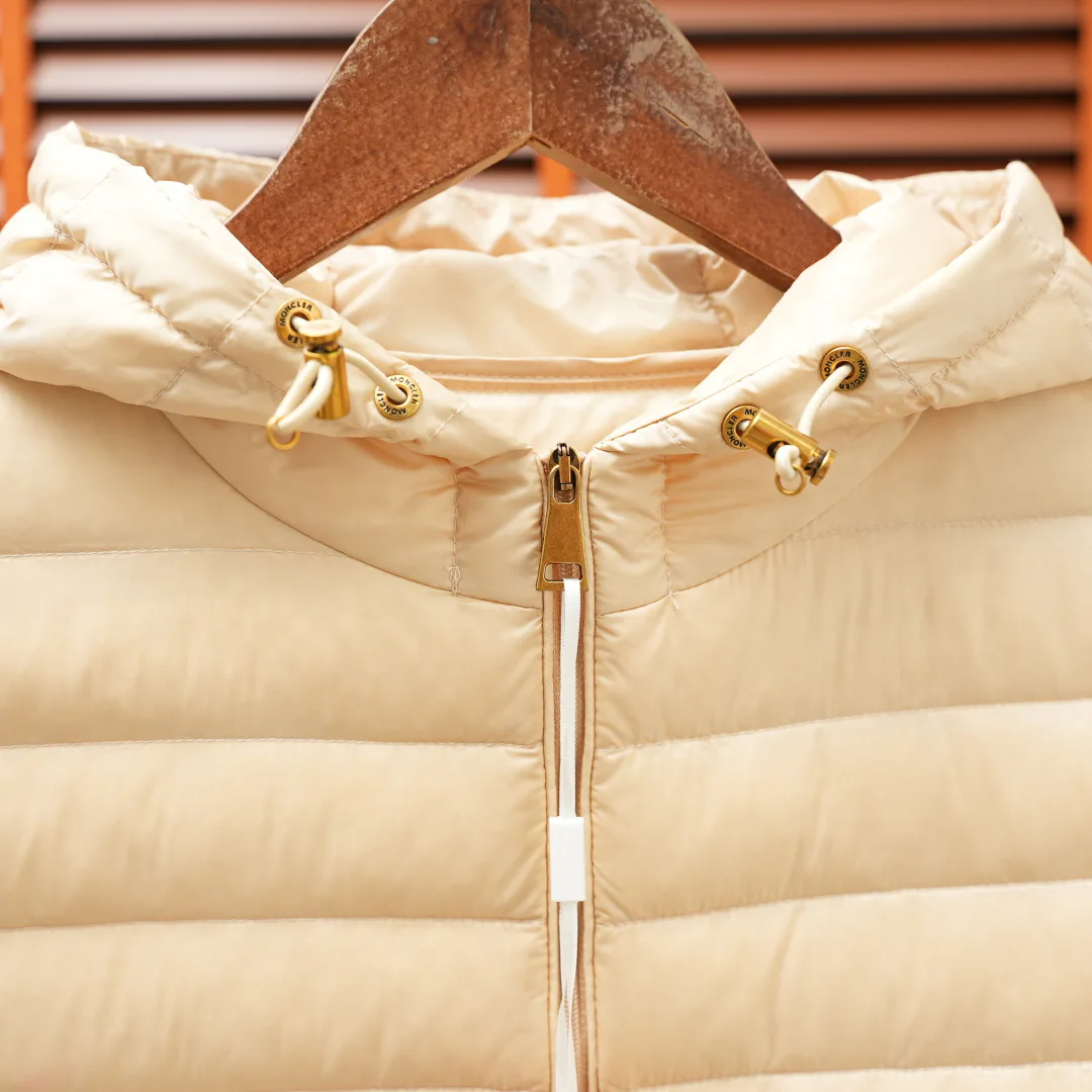 Куртки И Пуховики Женские Moncler 18883070