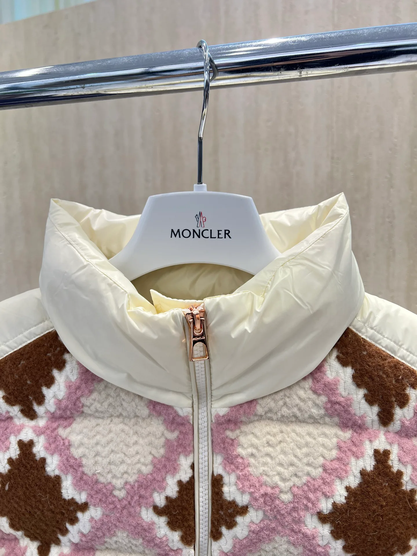 Куртки И Пуховики Мужские Moncler 18231719