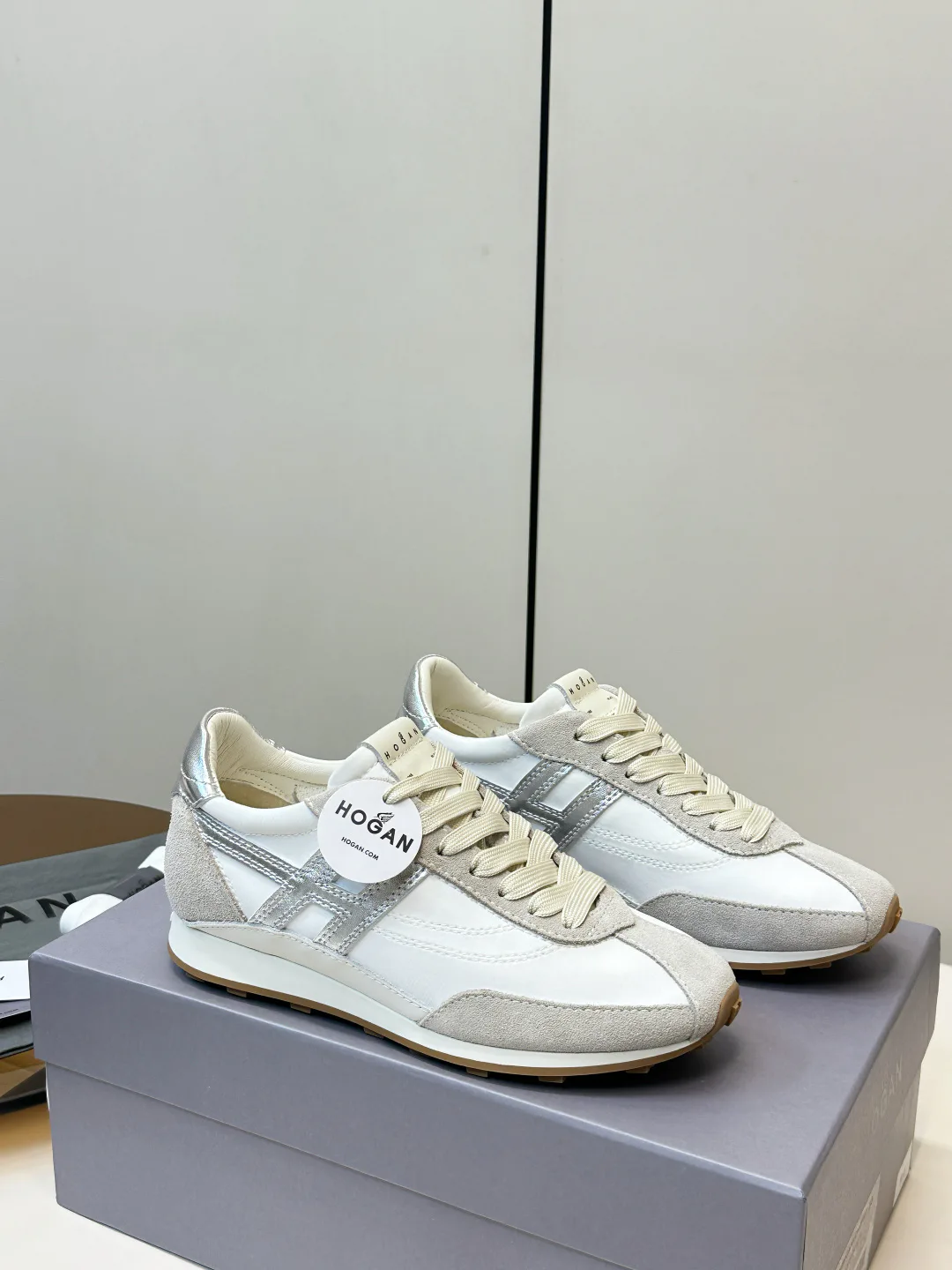 Кроссовки Женские Hogan 11424875