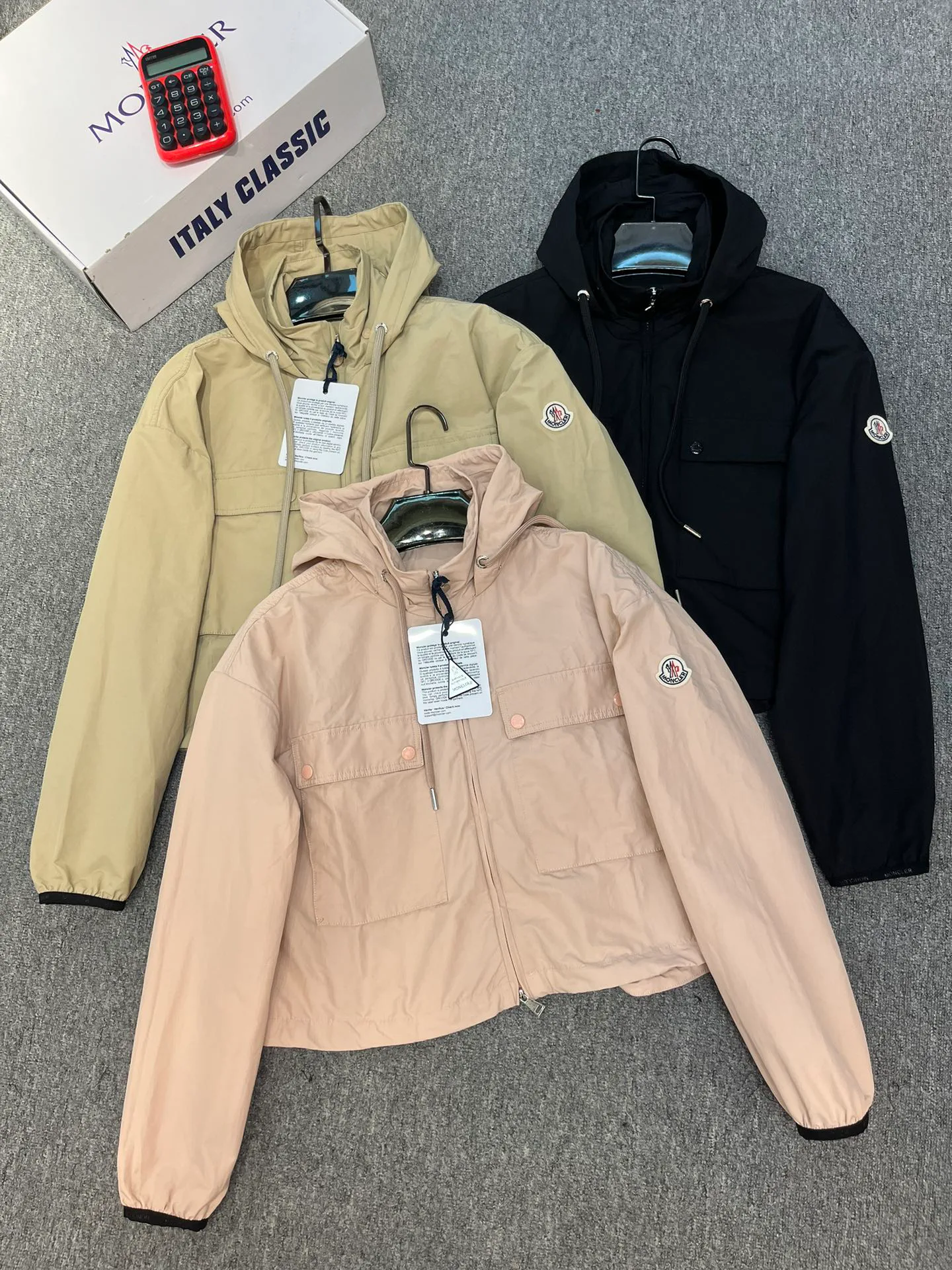 Куртки И Пуховики Женские Moncler 11242347